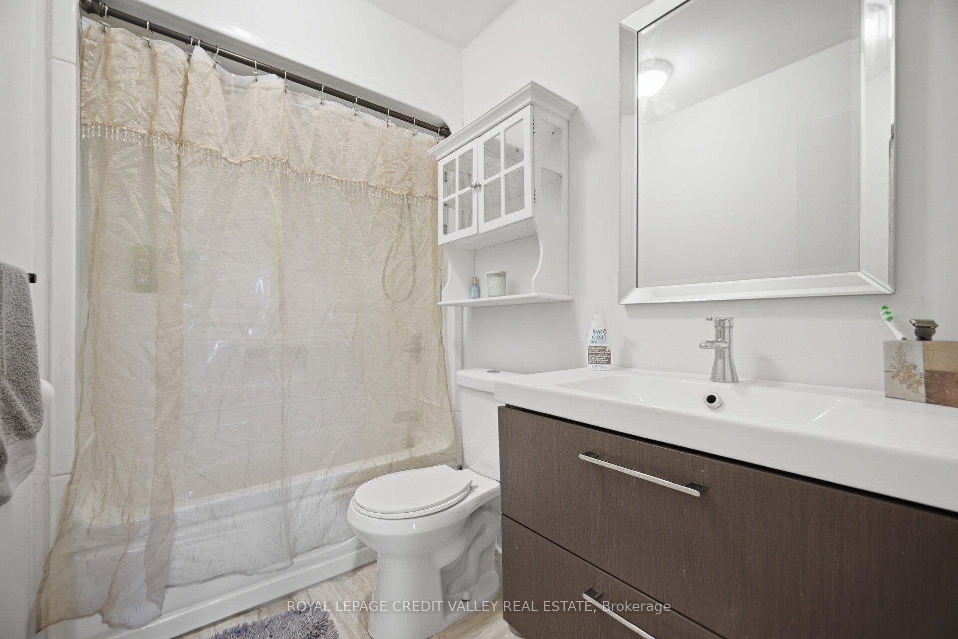 Photo 21 of Unit 4, 2 Parkview Drive, Orangeville — HOMEH