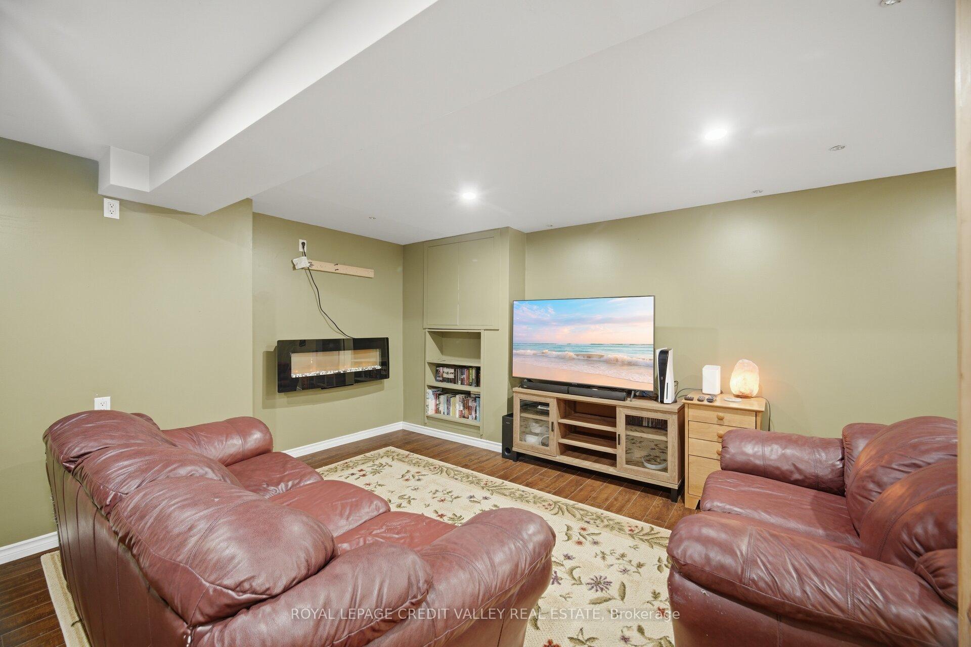Photo 23 of Unit 4, 2 Parkview Drive, Orangeville — HOMEH