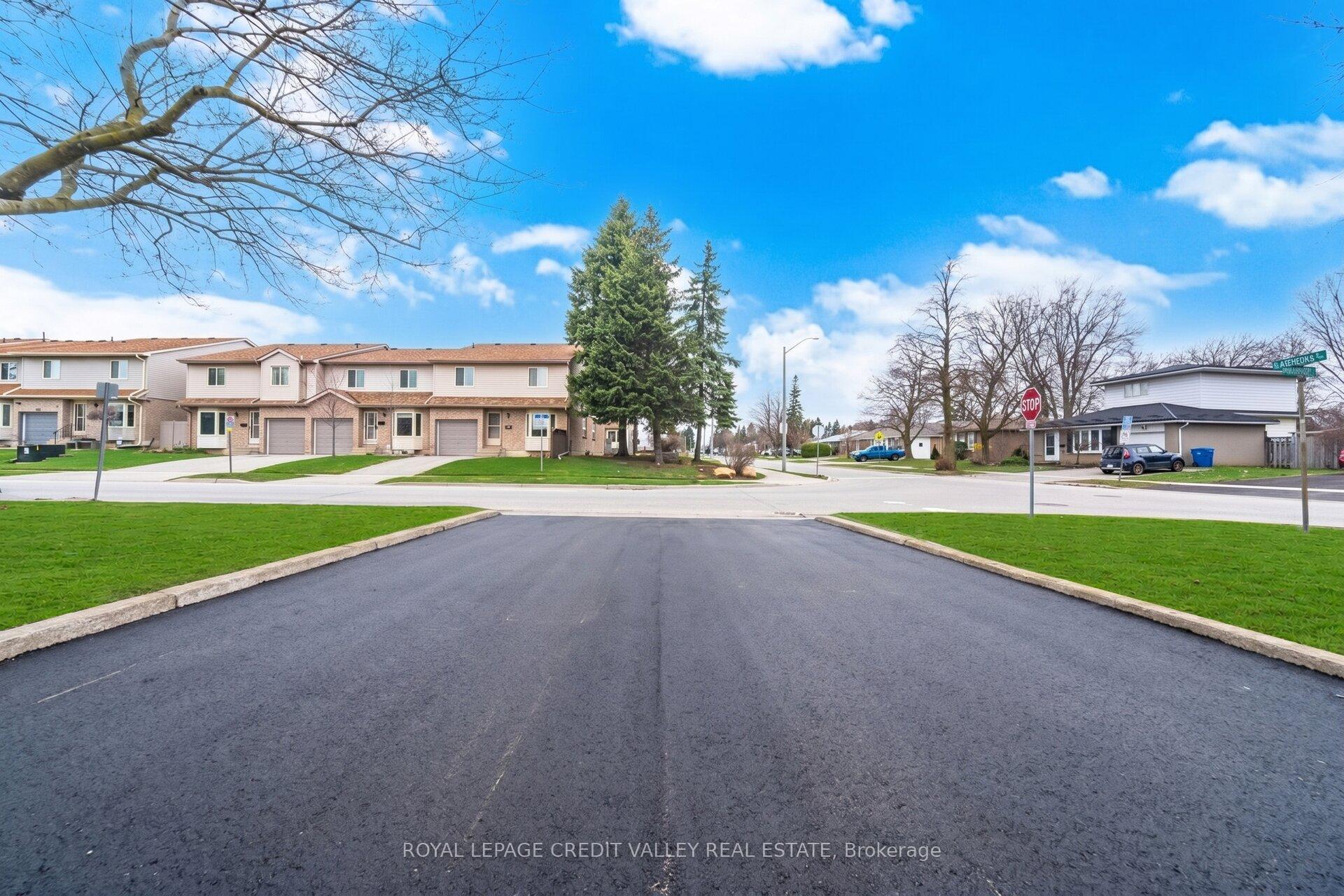 Photo 31 of Unit 4, 2 Parkview Drive, Orangeville — HOMEH