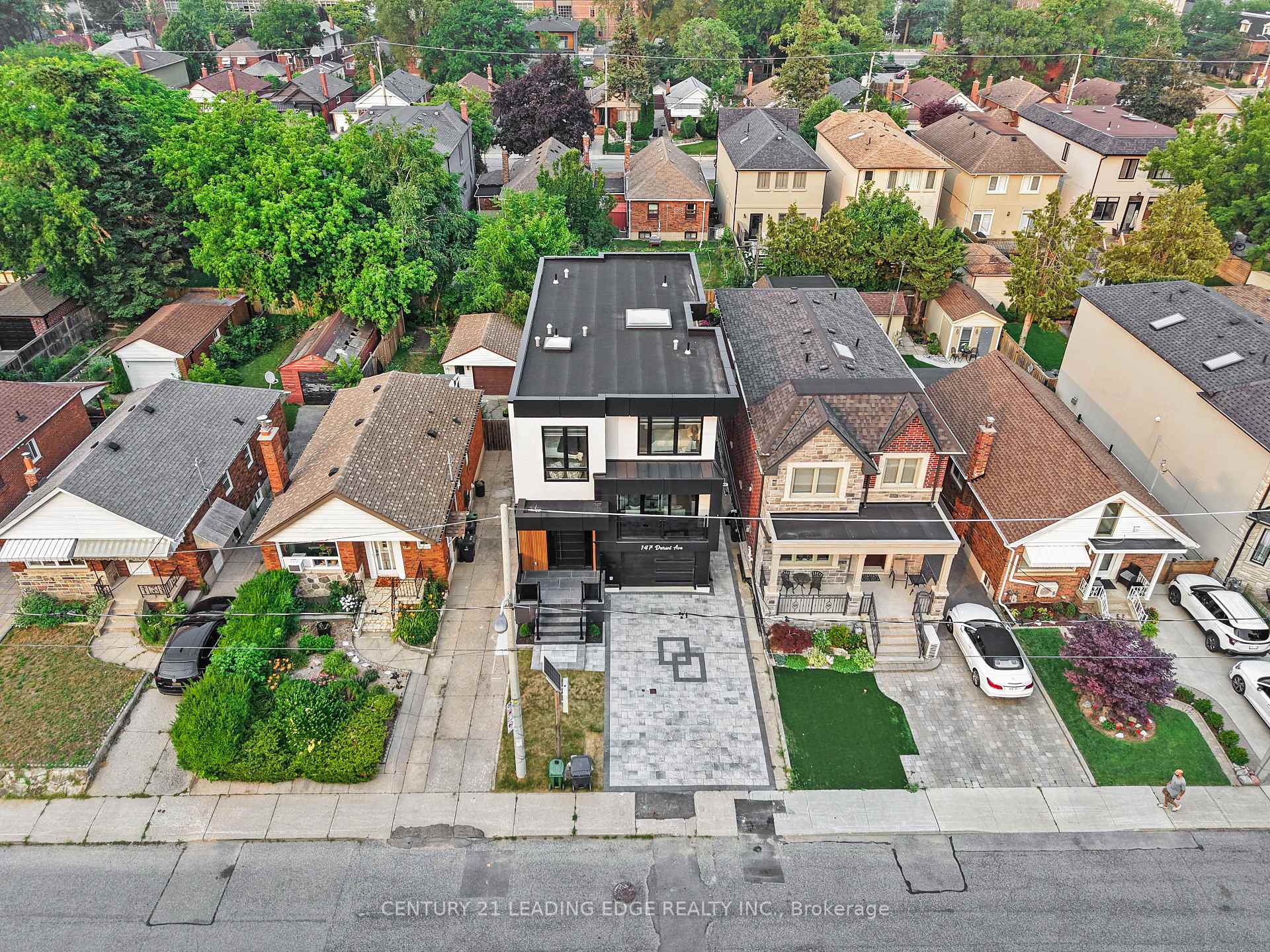 Photo of 147 Durant Avenue