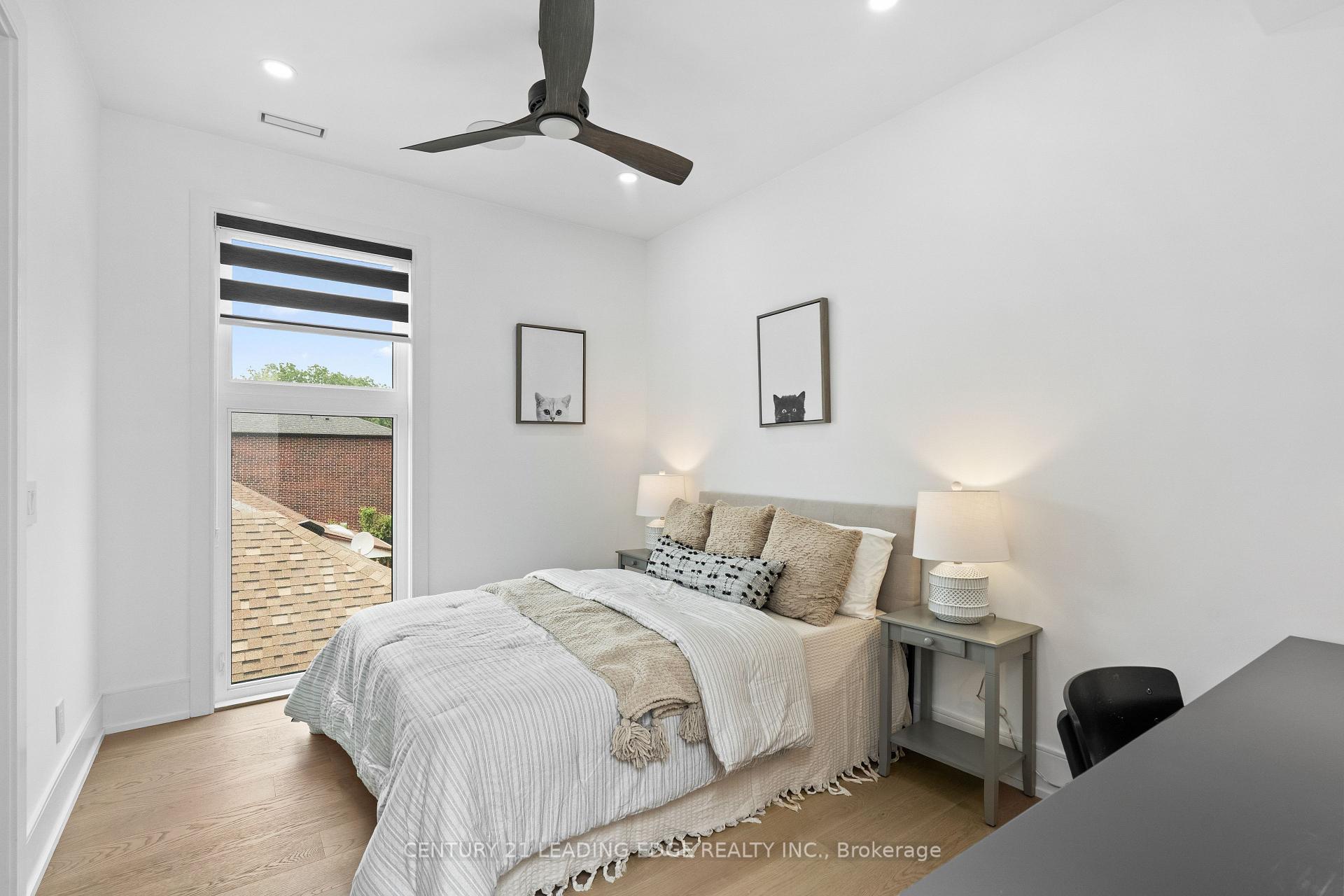 Photo 23 of 147 Durant Avenue, Toronto, East York — HOMEH