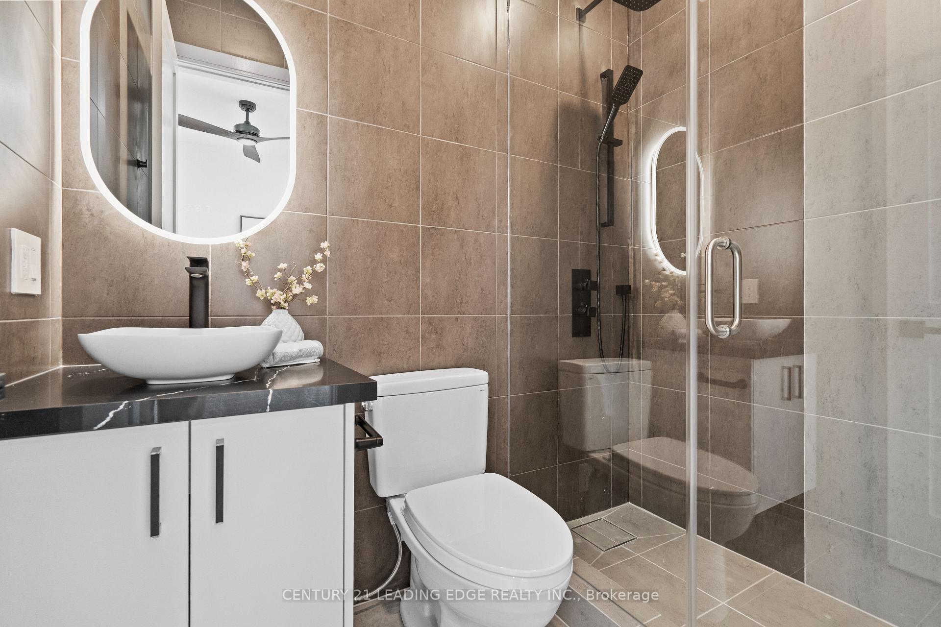 Photo 24 of 147 Durant Avenue, Toronto, East York — HOMEH