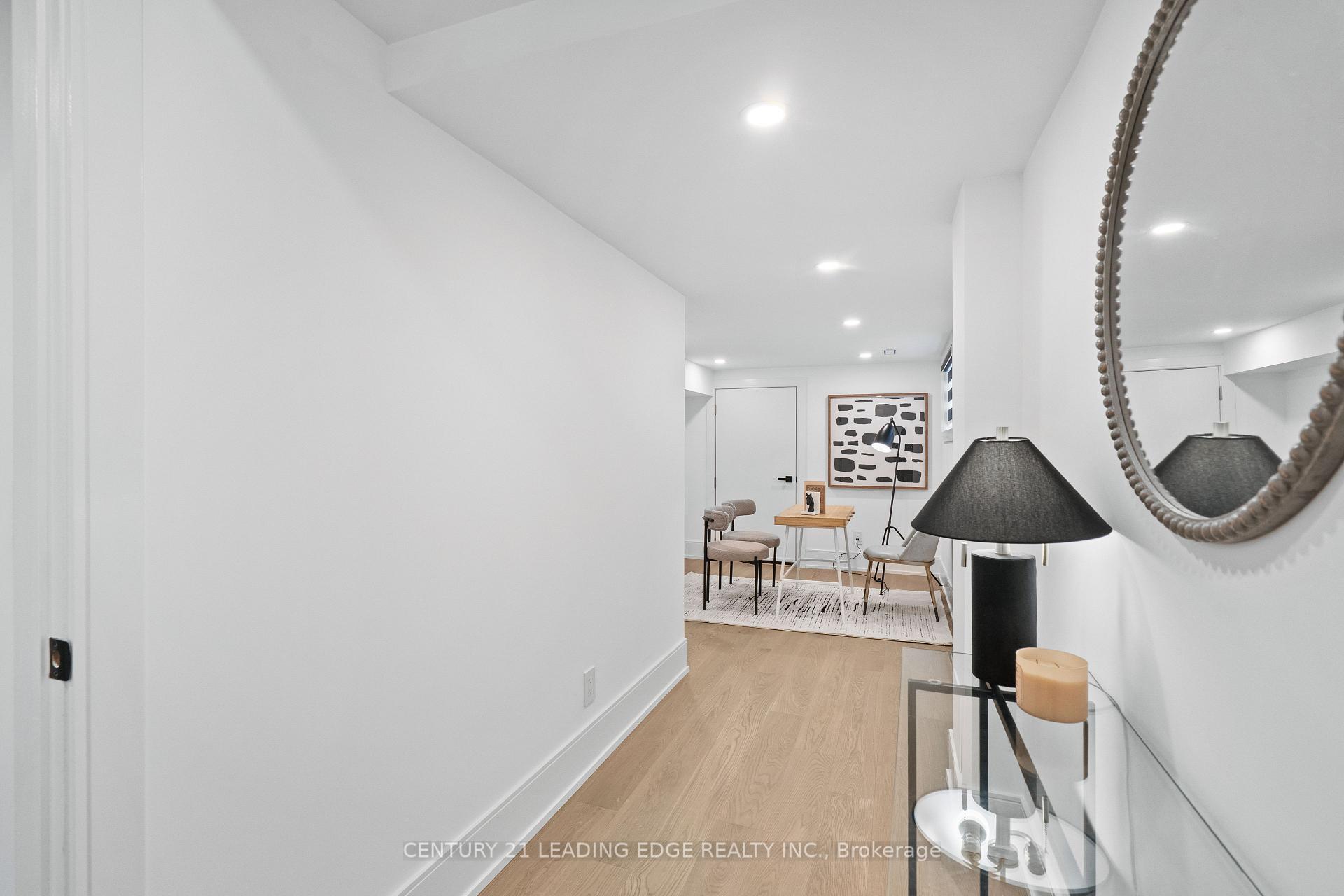 Photo 32 of 147 Durant Avenue, Toronto, East York — HOMEH