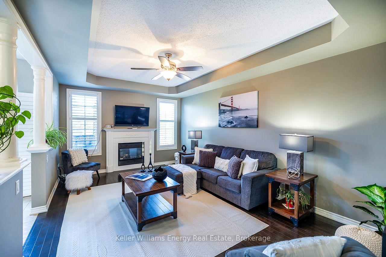 Photo 10 of 409 Harris Street, Whitby, Downtown Whitby — HOMEH