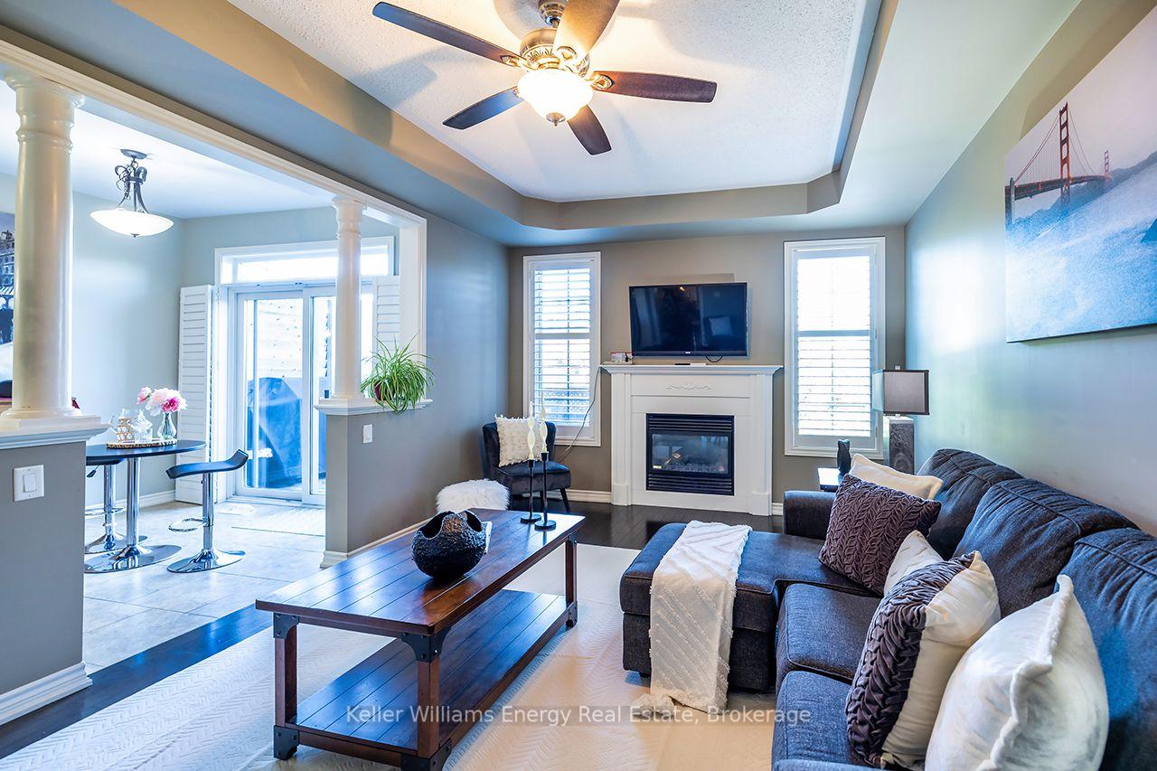 Photo 13 of 409 Harris Street, Whitby, Downtown Whitby — HOMEH