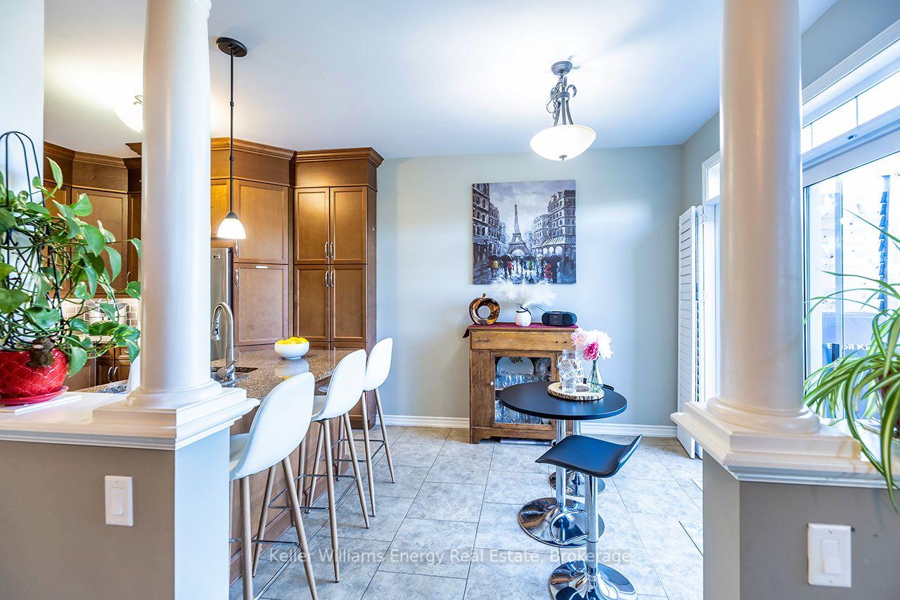 Photo 15 of 409 Harris Street, Whitby, Downtown Whitby — HOMEH