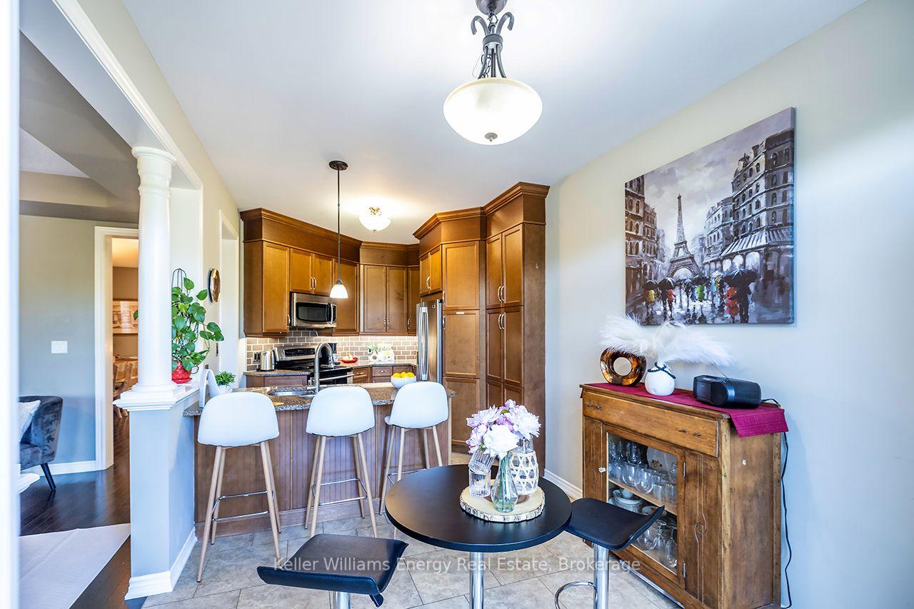 Photo 21 of 409 Harris Street, Whitby, Downtown Whitby — HOMEH