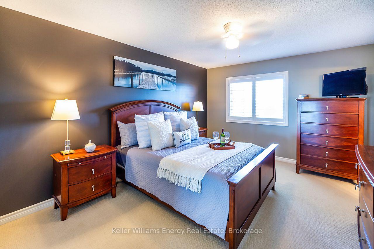 Photo 23 of 409 Harris Street, Whitby, Downtown Whitby — HOMEH