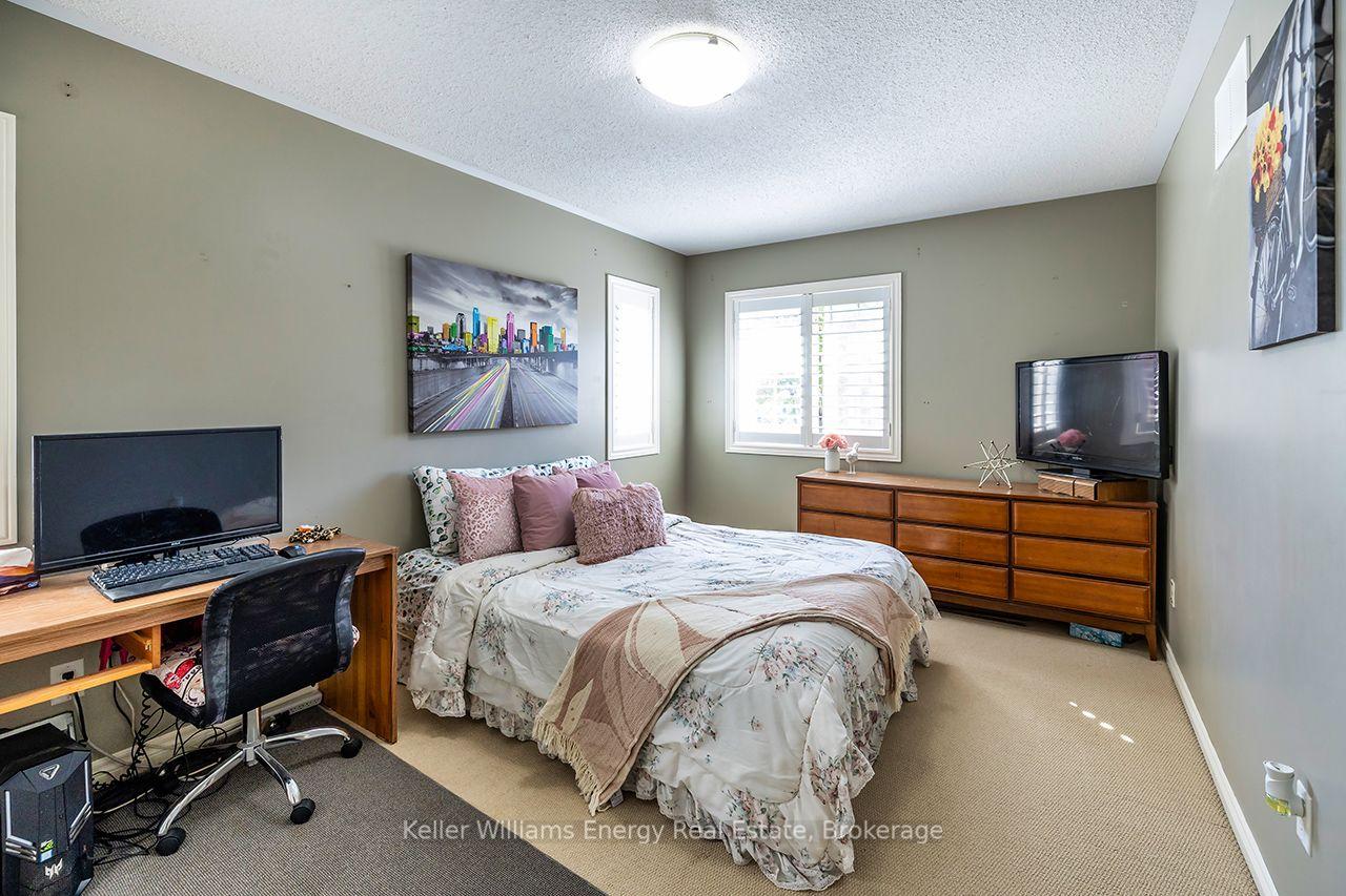Photo 28 of 409 Harris Street, Whitby, Downtown Whitby — HOMEH