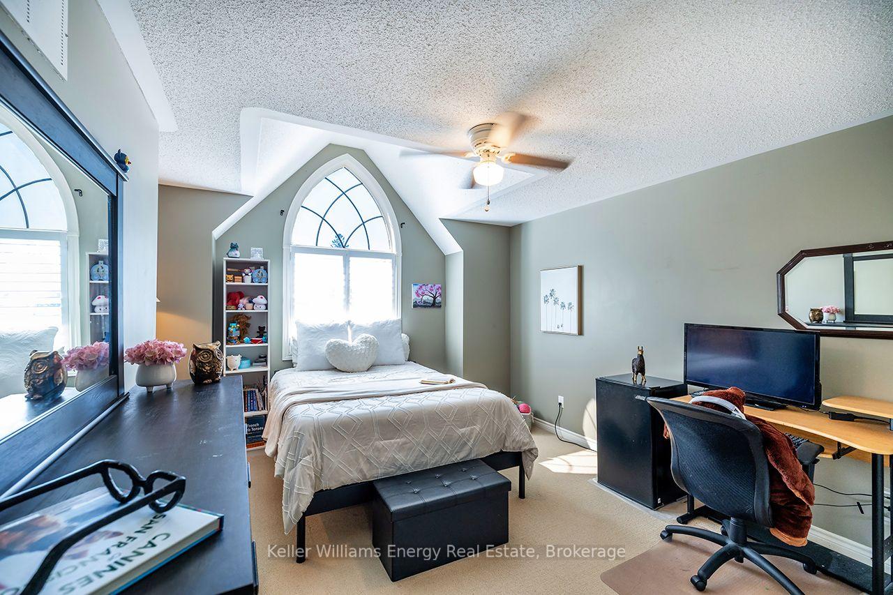 Photo 30 of 409 Harris Street, Whitby, Downtown Whitby — HOMEH