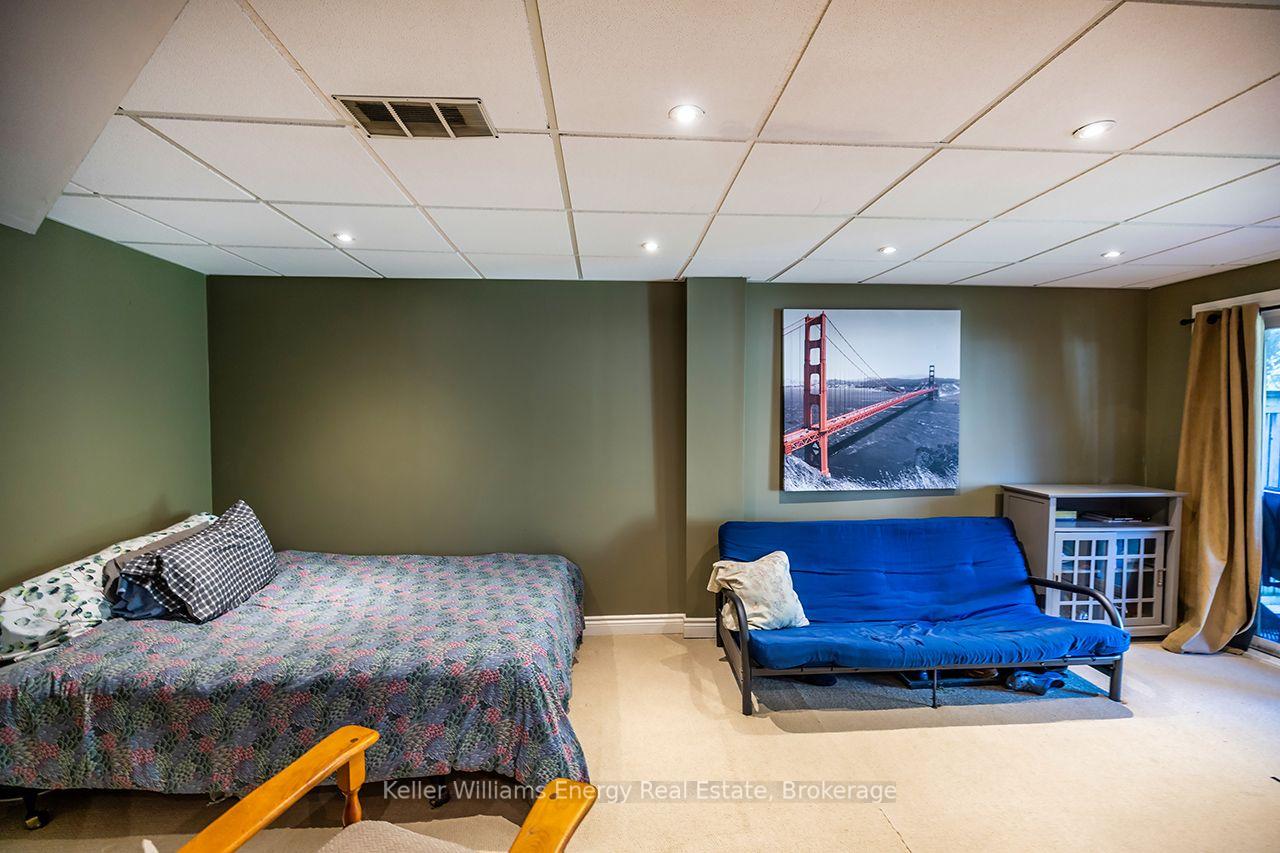 Photo 37 of 409 Harris Street, Whitby, Downtown Whitby — HOMEH