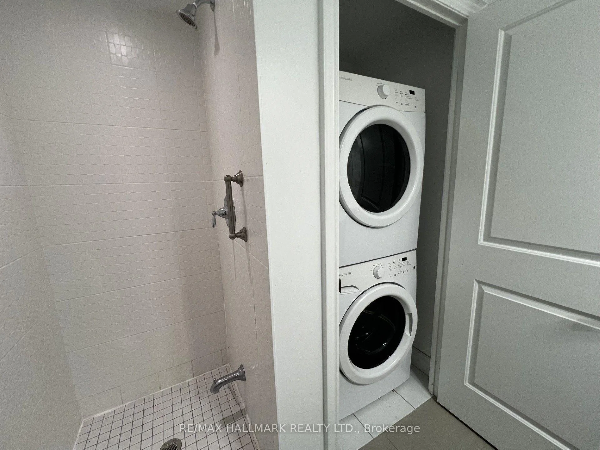 Photo 11 of Unit 815, 99 South Town Centre Boulevard, Markham, Unionville — HOMEH