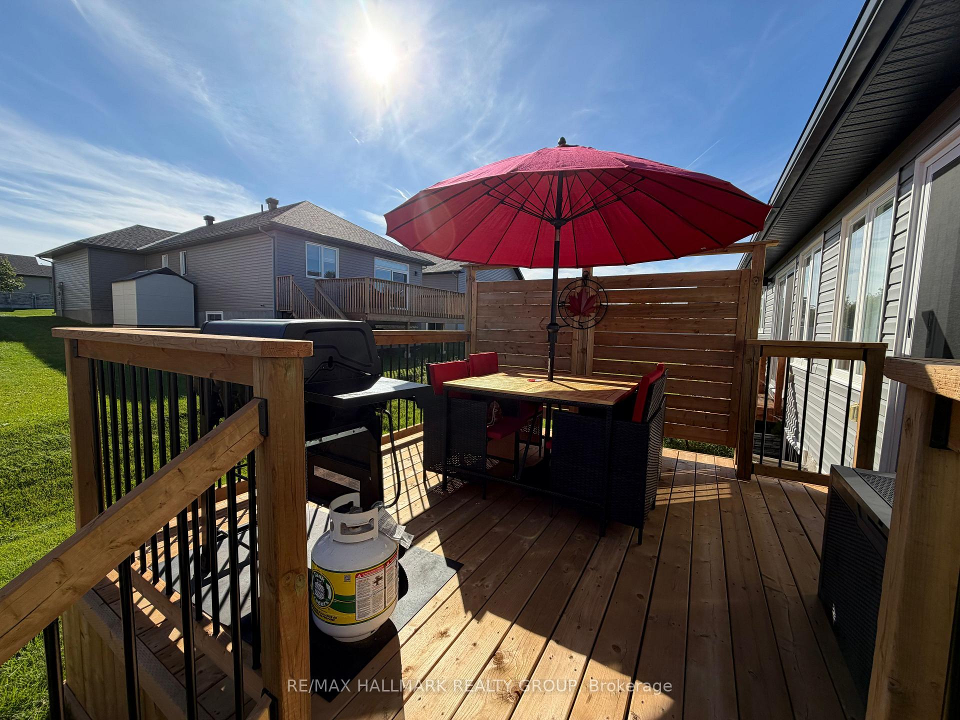 Photo 33 of 92 Seabert Drive, Arnprior, Arnprior — HOMEH