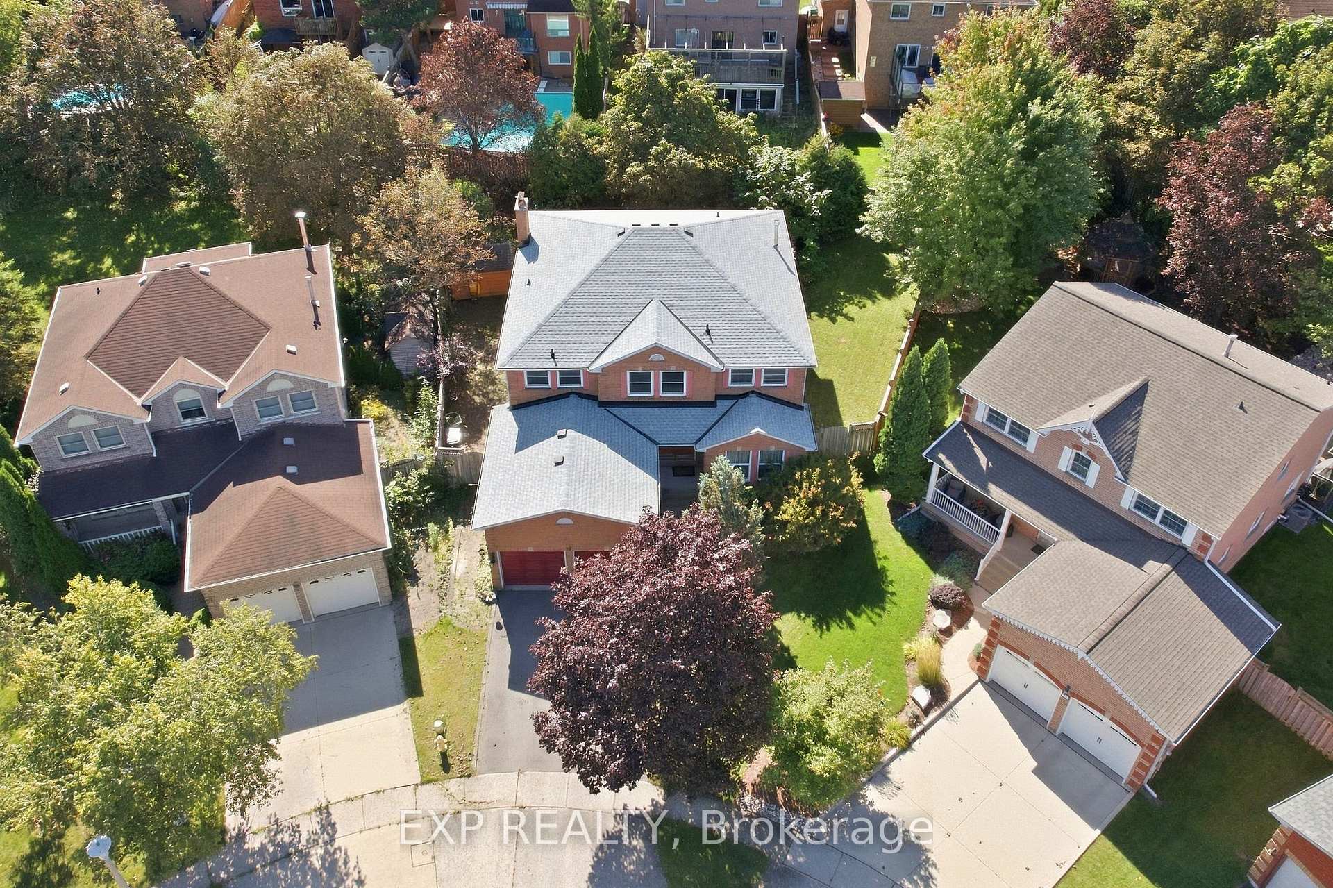 Photo 2 of 28 Hurlbut Place, Cambridge, Fiddlesticks — HOMEH