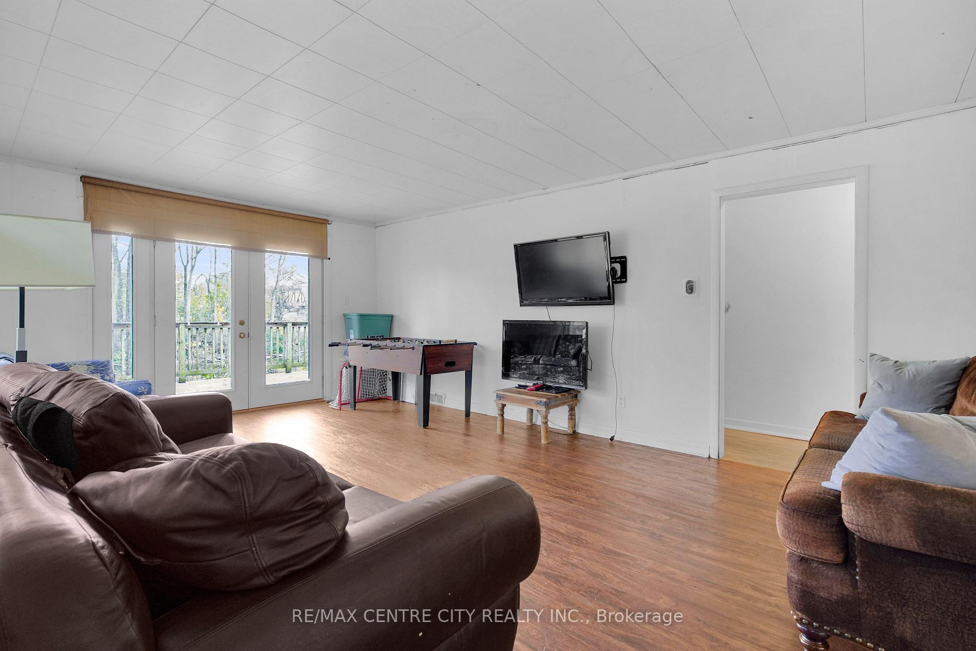Photo 6 of 2 Saunby Street, London, North K — HOMEH