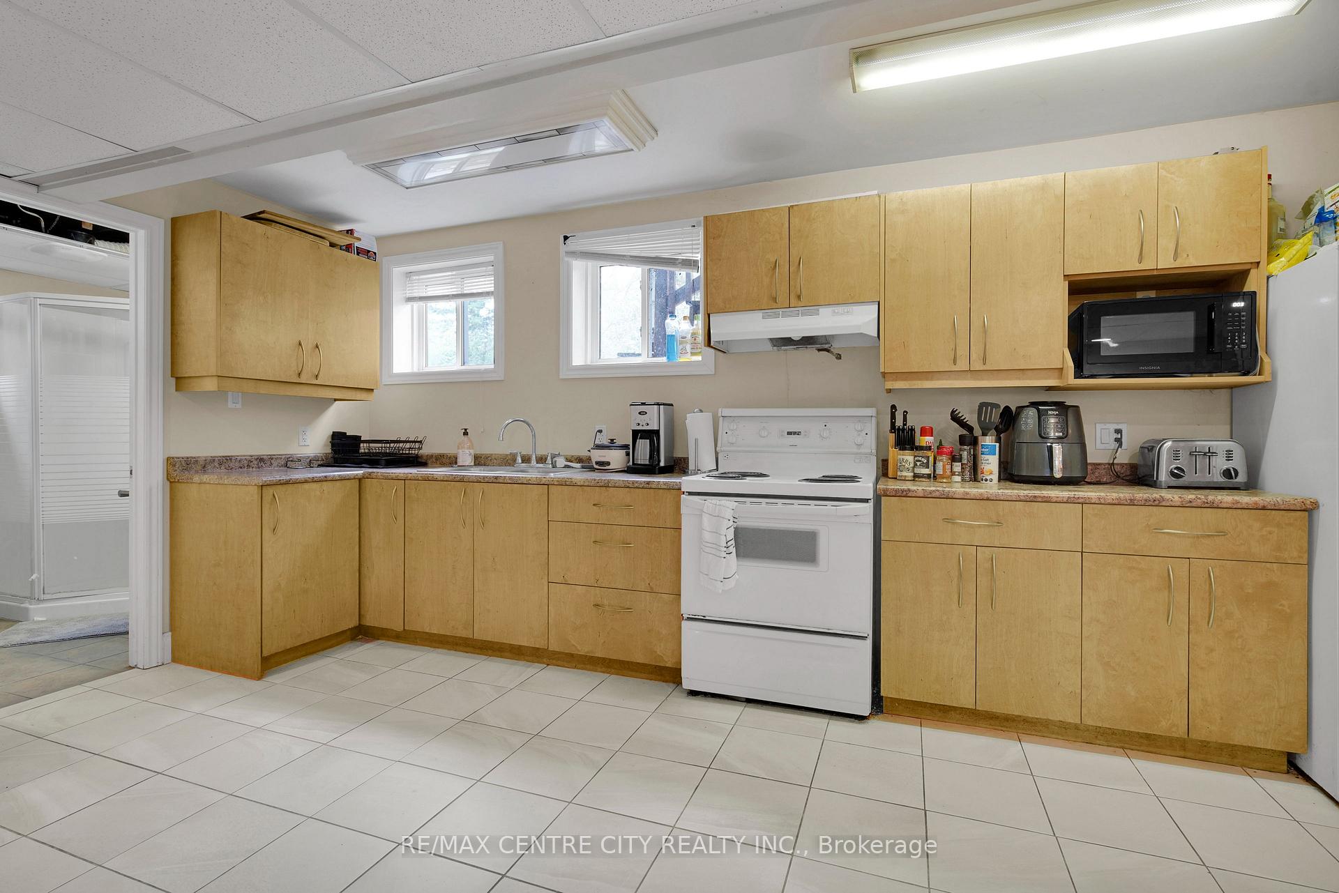 Photo 31 of 2 Saunby Street, London, North K — HOMEH