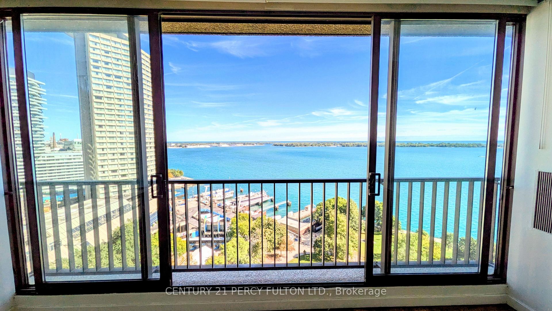 Photo 11 of Unit 1823, 33 Harbour Square, Toronto, Waterfront Communities — HOMEH