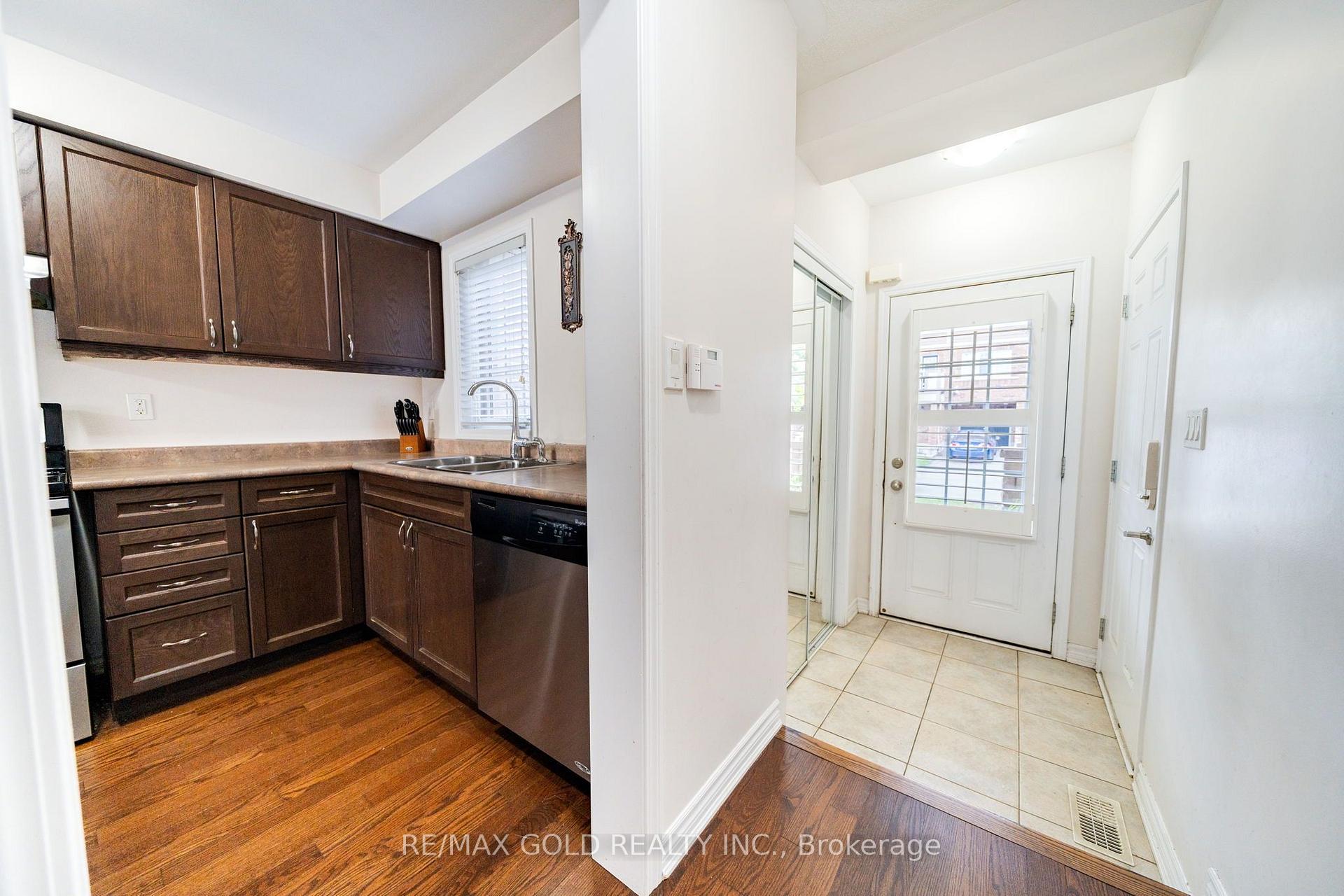 Photo 5 of 1552 Gainer Crescent, Milton, Clarke — HOMEH