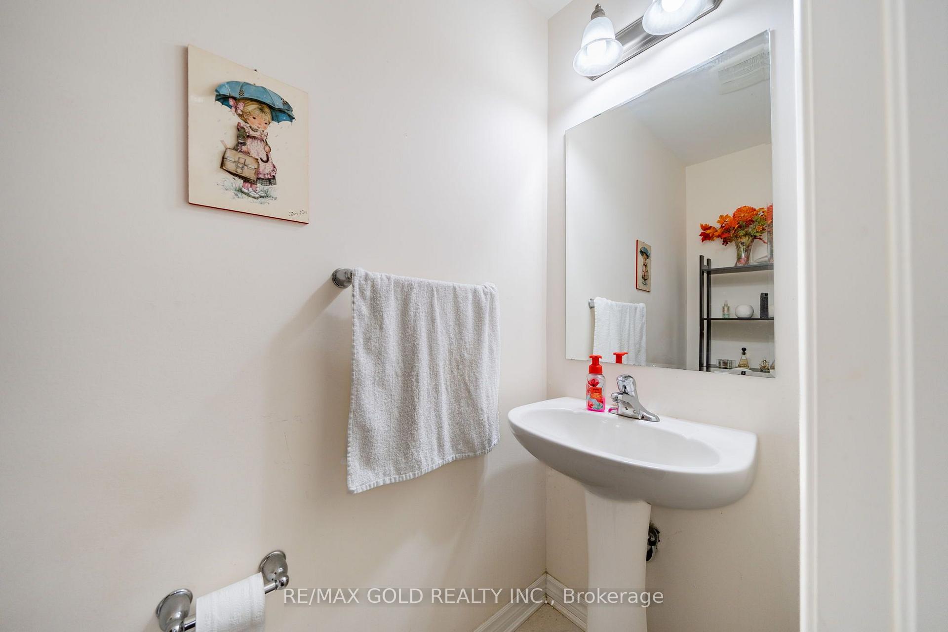 Photo 18 of 1552 Gainer Crescent, Milton, Clarke — HOMEH