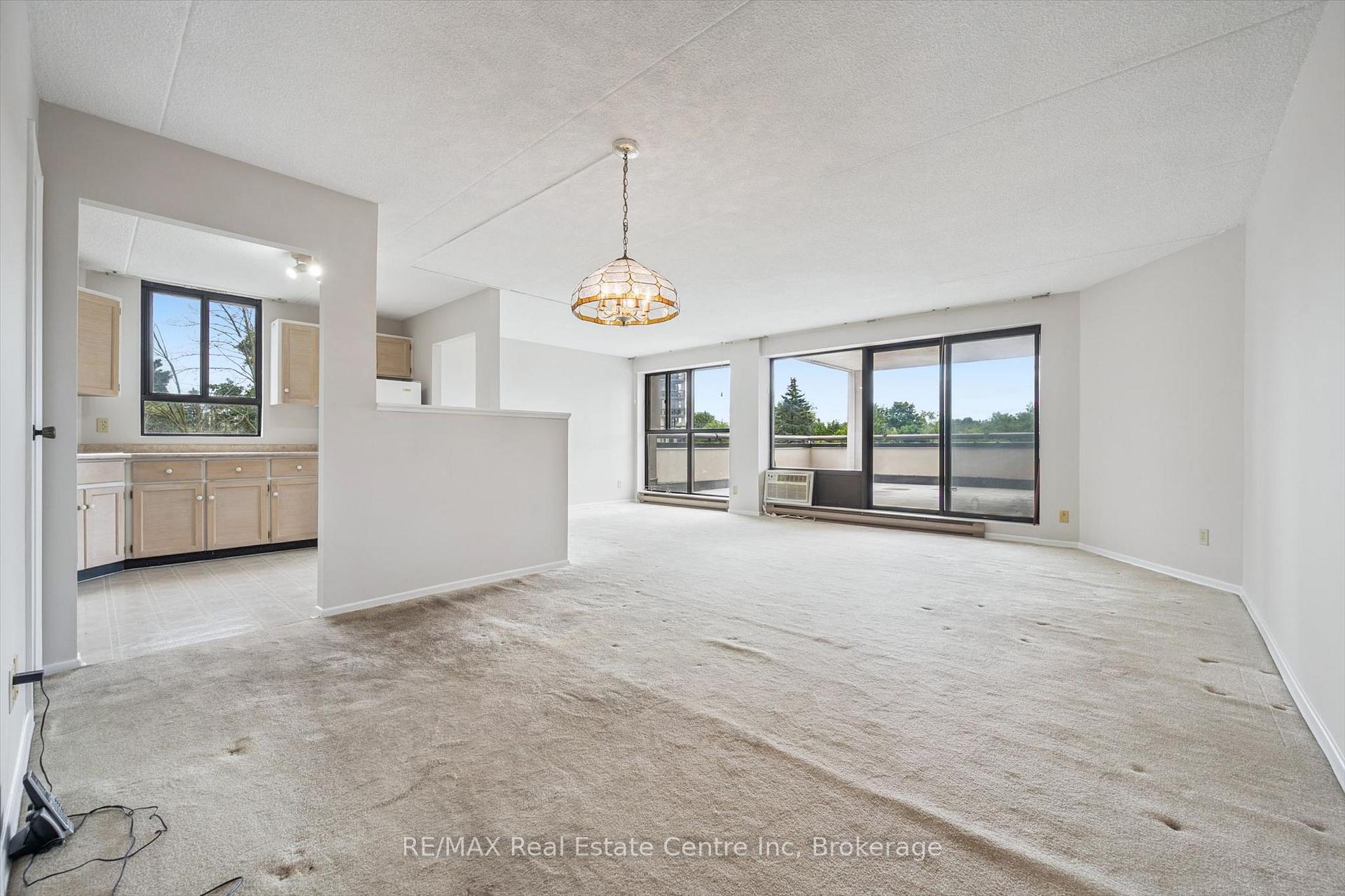 Photo 5 of Unit 201, 22 Marilyn Drive, Guelph, Riverside Park — HOMEH