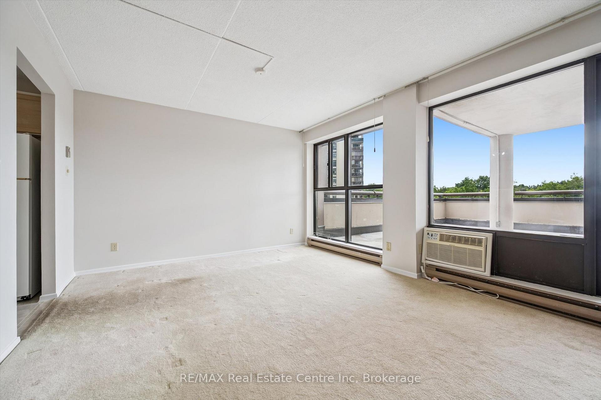 Photo 8 of Unit 201, 22 Marilyn Drive, Guelph, Riverside Park — HOMEH