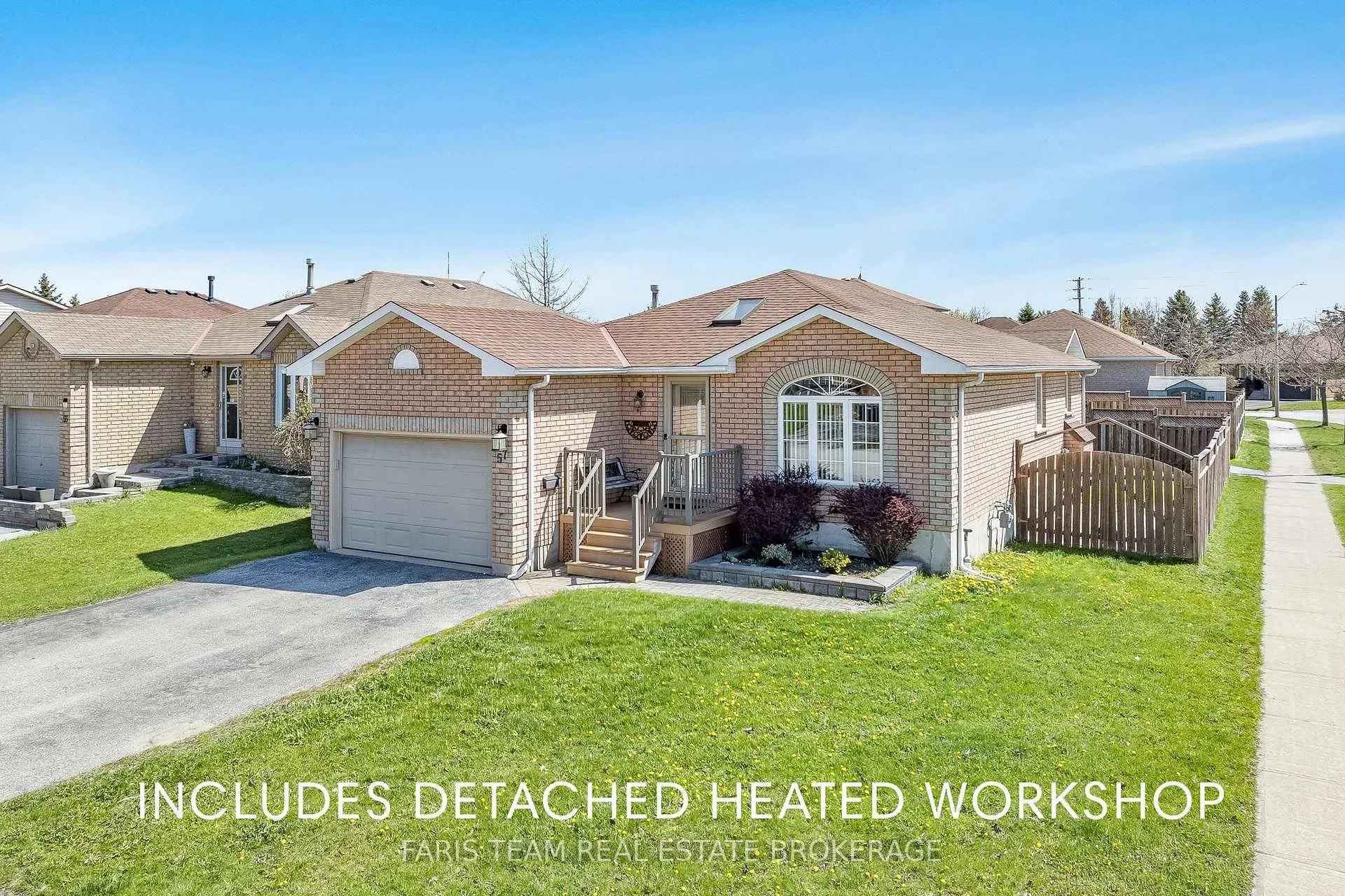 Photo 2 of 57 Wessenger Drive, Barrie, Holly — HOMEH