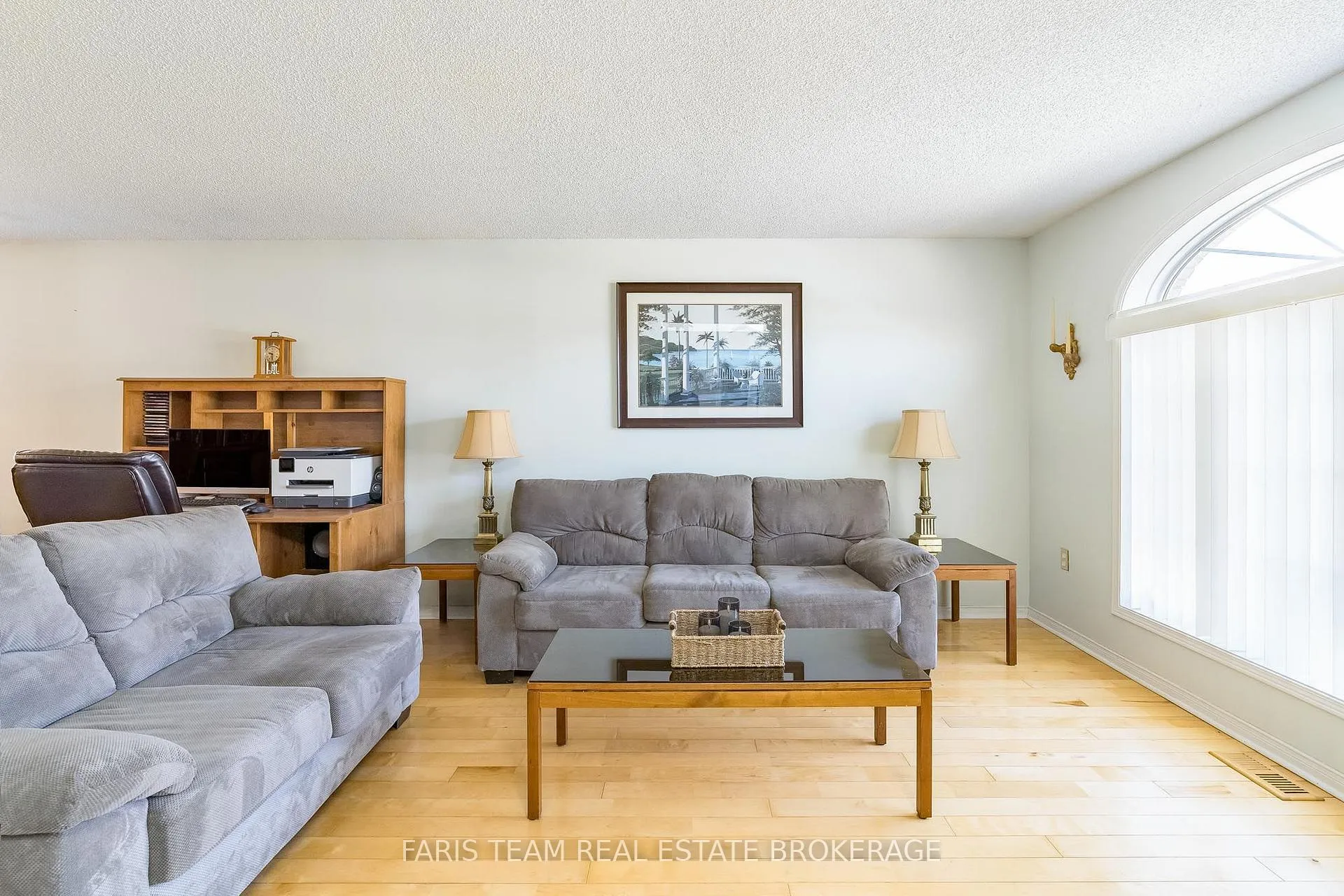 Photo 14 of 57 Wessenger Drive, Barrie, Holly — HOMEH