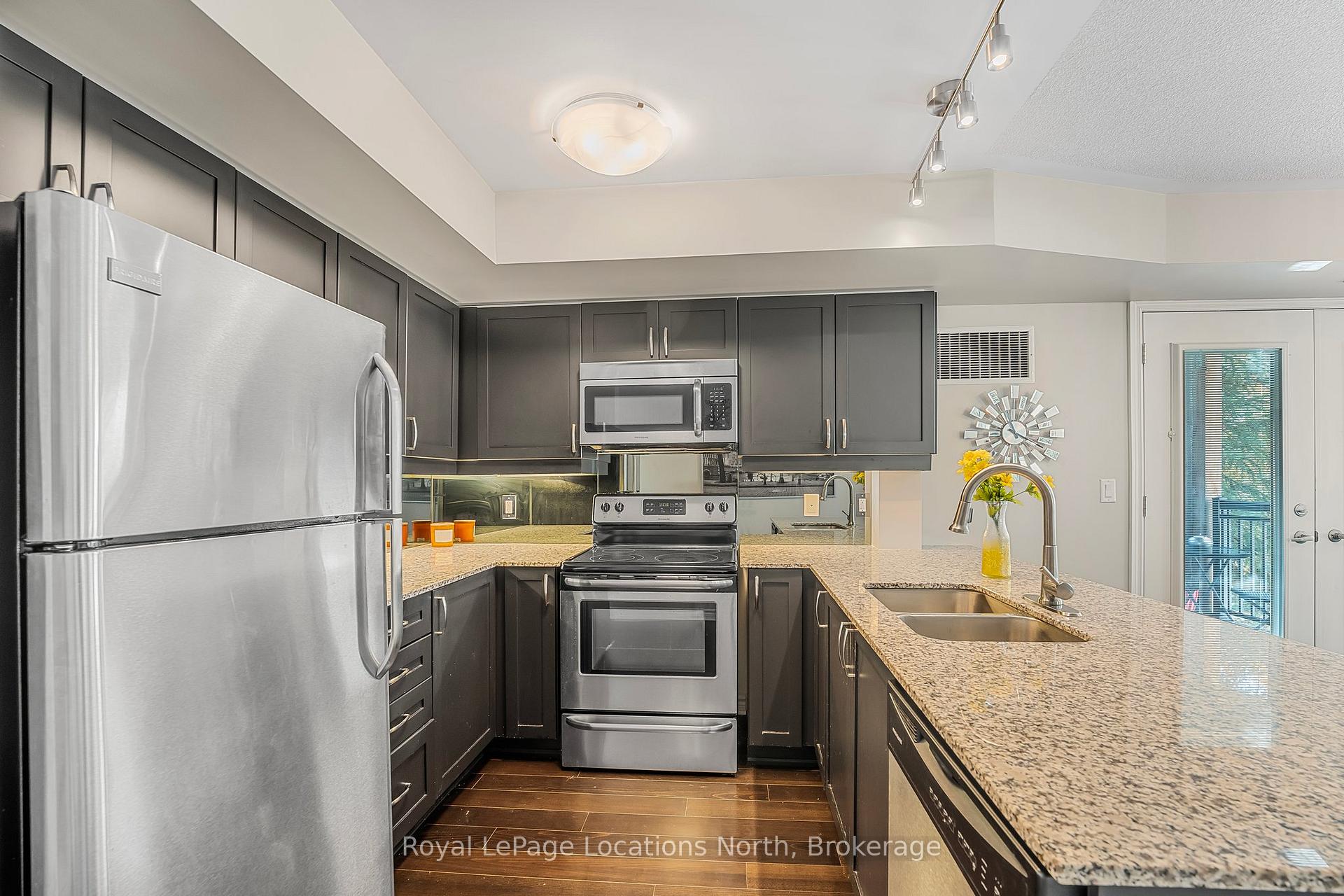 Photo 8 of Unit 201, 4 Brandy Lane Drive, Collingwood — HOMEH