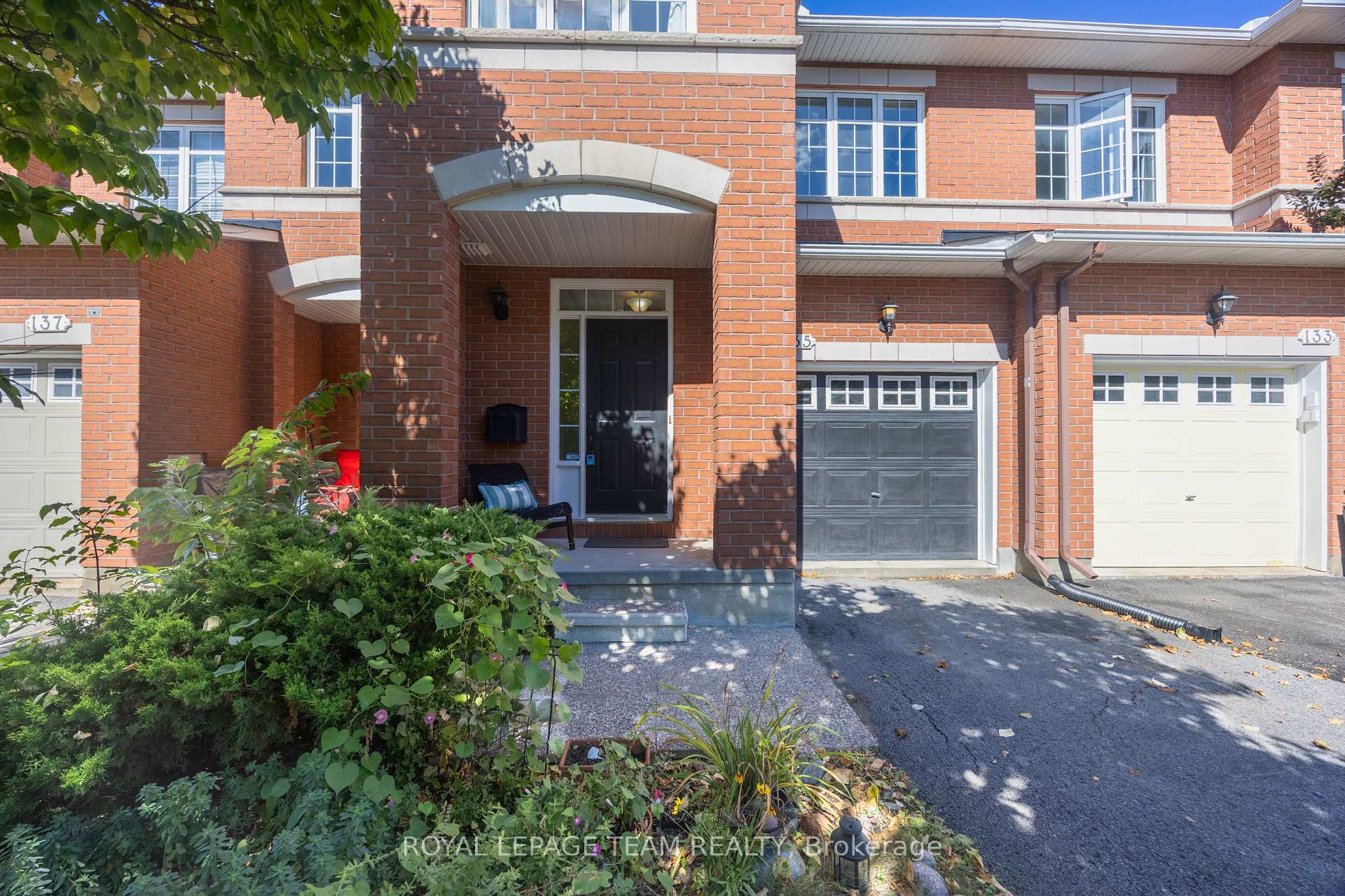 Photo 12 of 135 Gatespark Private, Ottawa, Kanata - Kanata Lakes/Heritage Hills — HOMEH