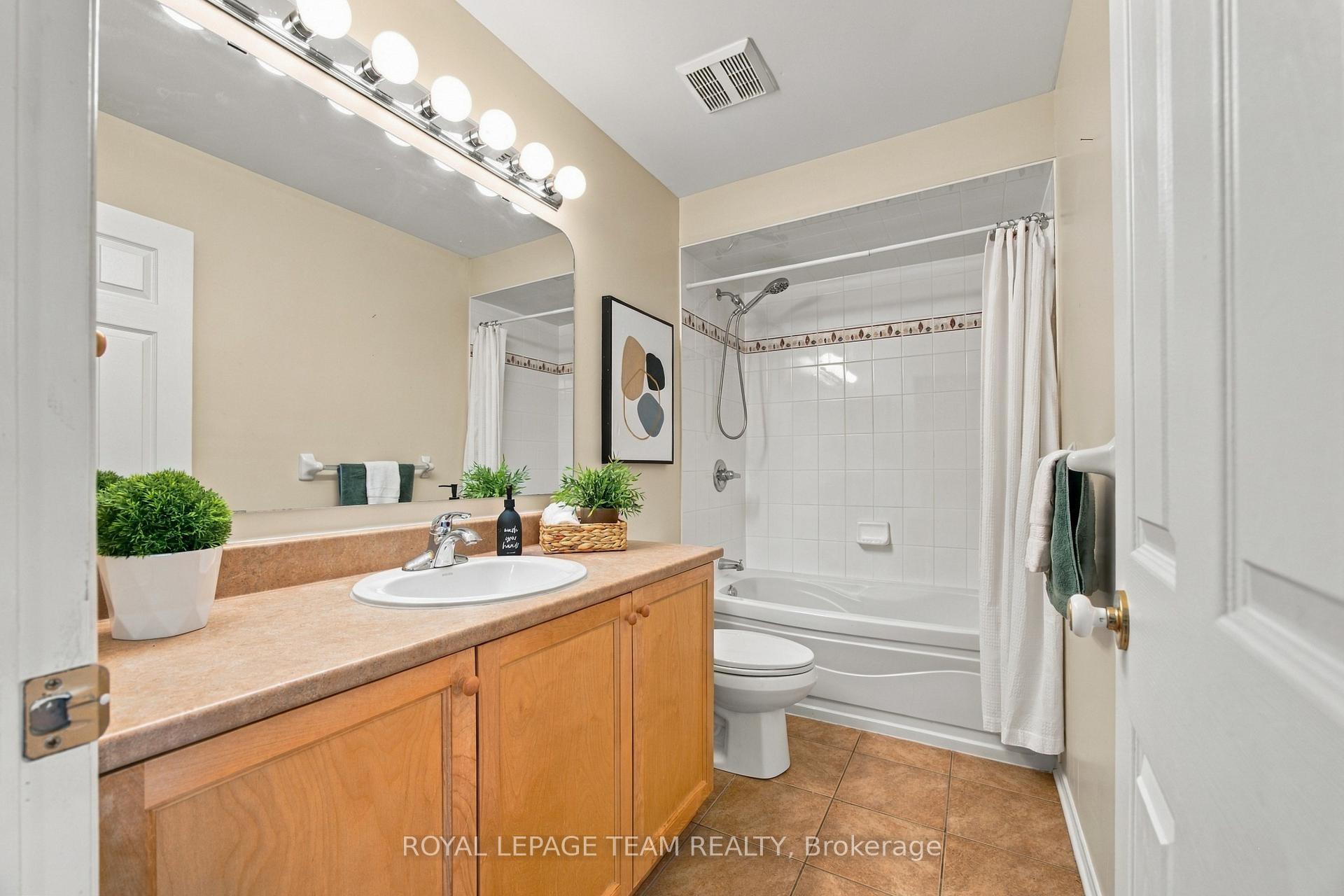 Photo 87 of 135 Gatespark Private, Ottawa, Kanata - Kanata Lakes/Heritage Hills — HOMEH
