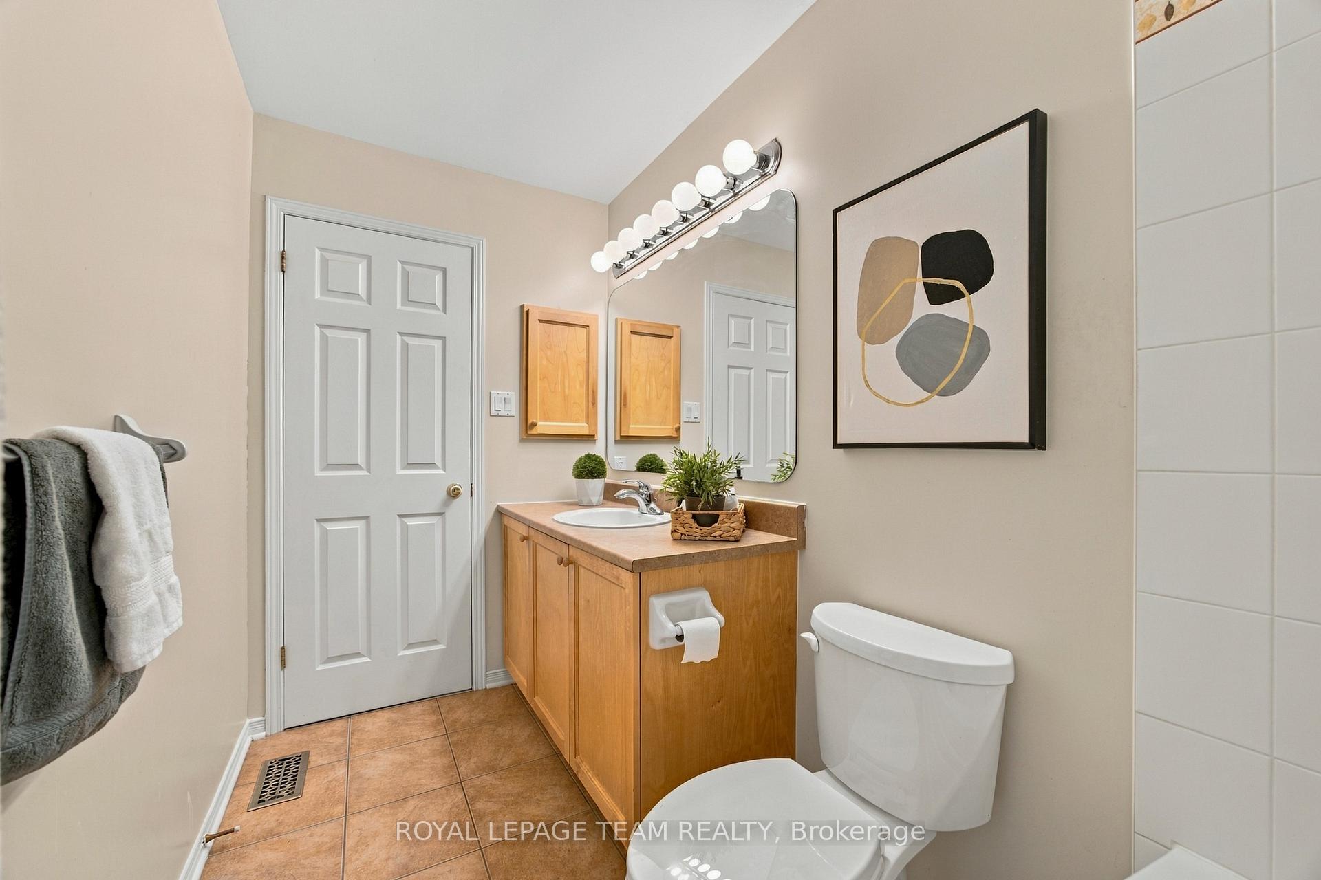 Photo 91 of 135 Gatespark Private, Ottawa, Kanata - Kanata Lakes/Heritage Hills — HOMEH