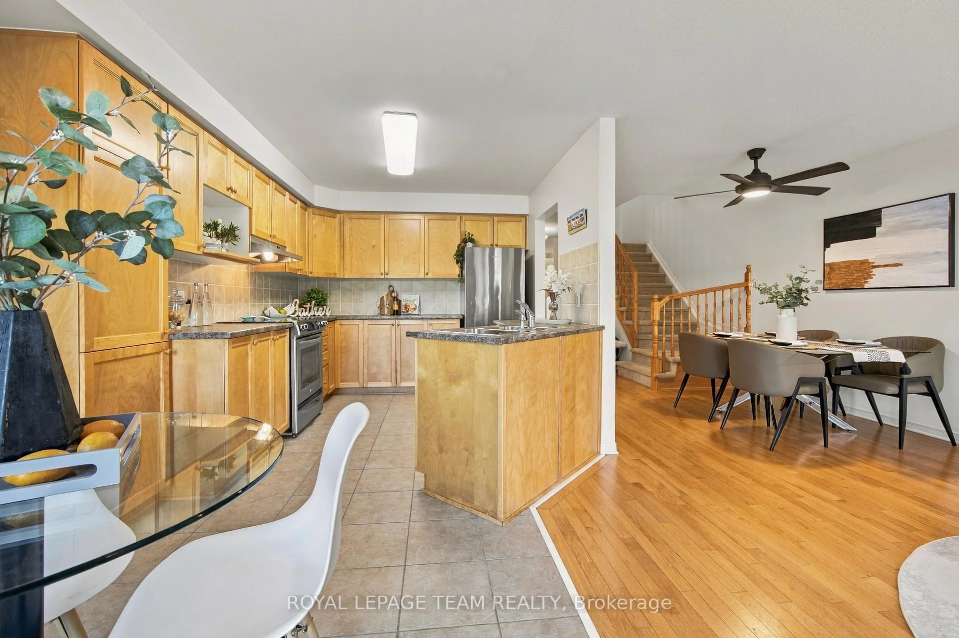 Photo 51 of 135 Gatespark Private, Ottawa, Kanata - Kanata Lakes/Heritage Hills — HOMEH