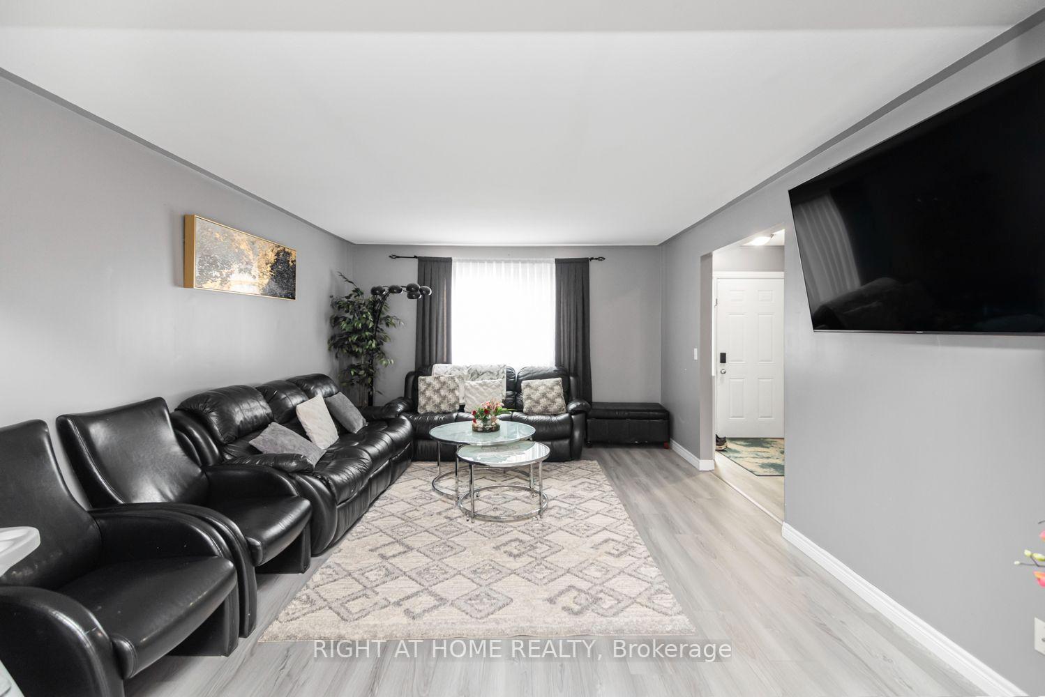 Photo 8 of 42 Saturn Road, Port Colborne, Main Street — HOMEH