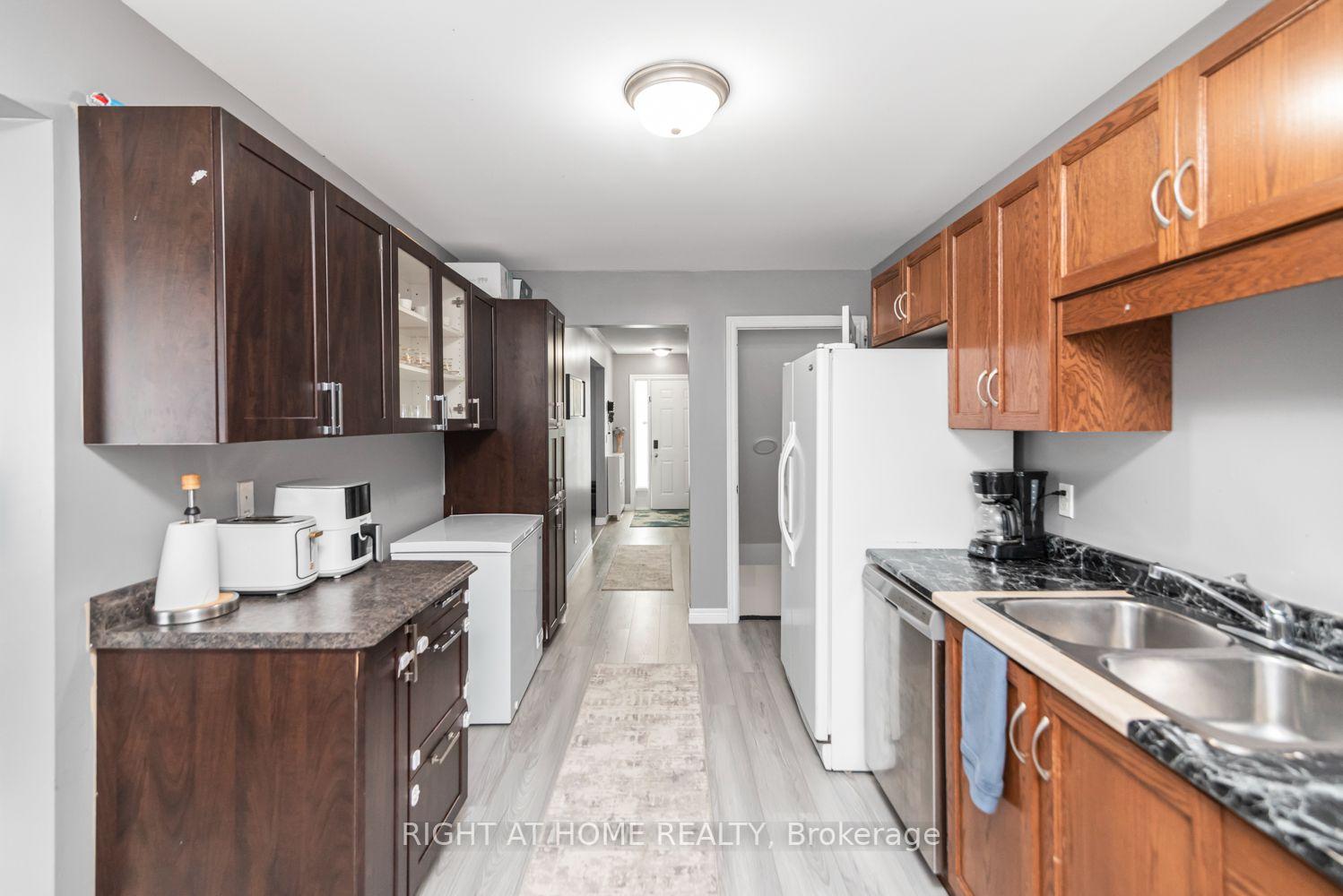 Photo 12 of 42 Saturn Road, Port Colborne, Main Street — HOMEH