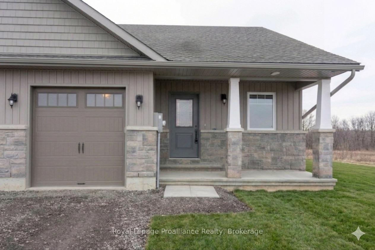 Photo 2 of 123 Farrington Crescent, Prince Edward County, Picton Ward — HOMEH