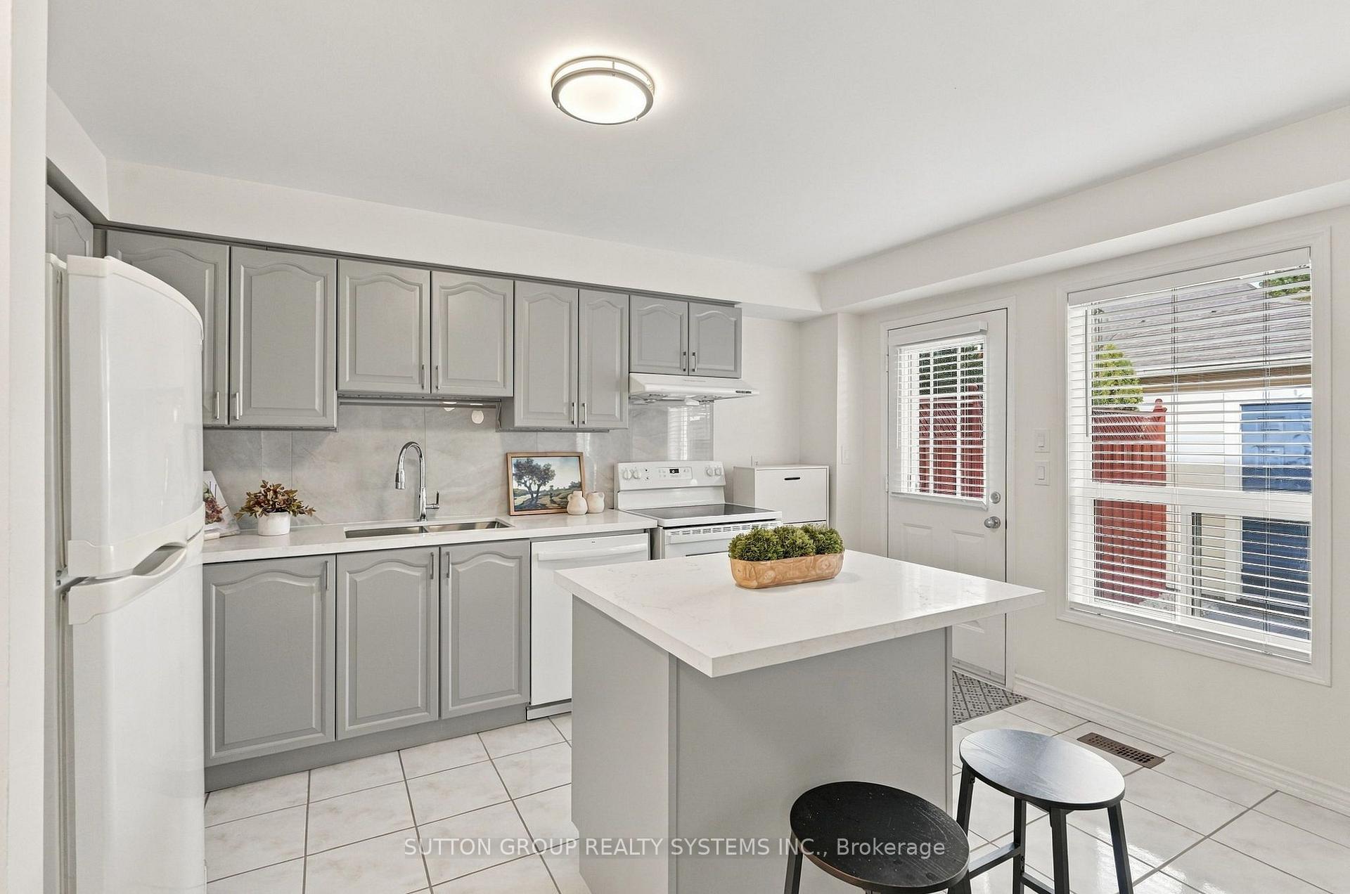 Photo 6 of 120 Tarragona Boulevard, Toronto, Junction Area — HOMEH