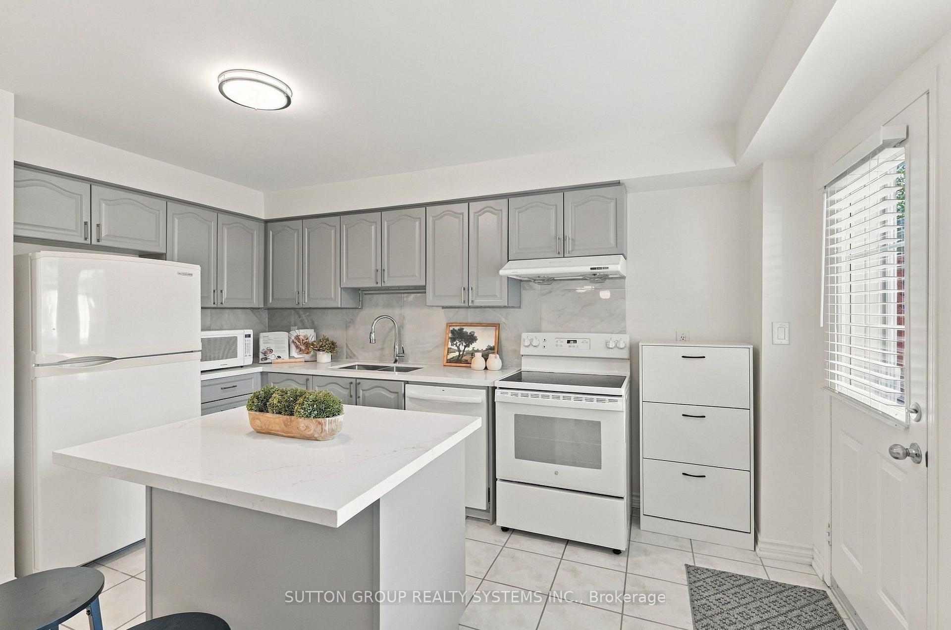 Photo 7 of 120 Tarragona Boulevard, Toronto, Junction Area — HOMEH