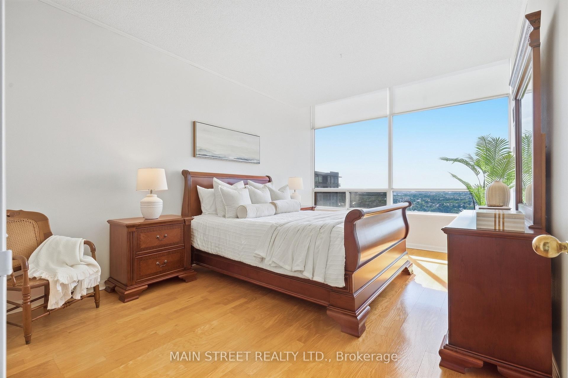 Photo 15 of Unit 1705, 110 Promenade Circle, Vaughan, Brownridge — HOMEH