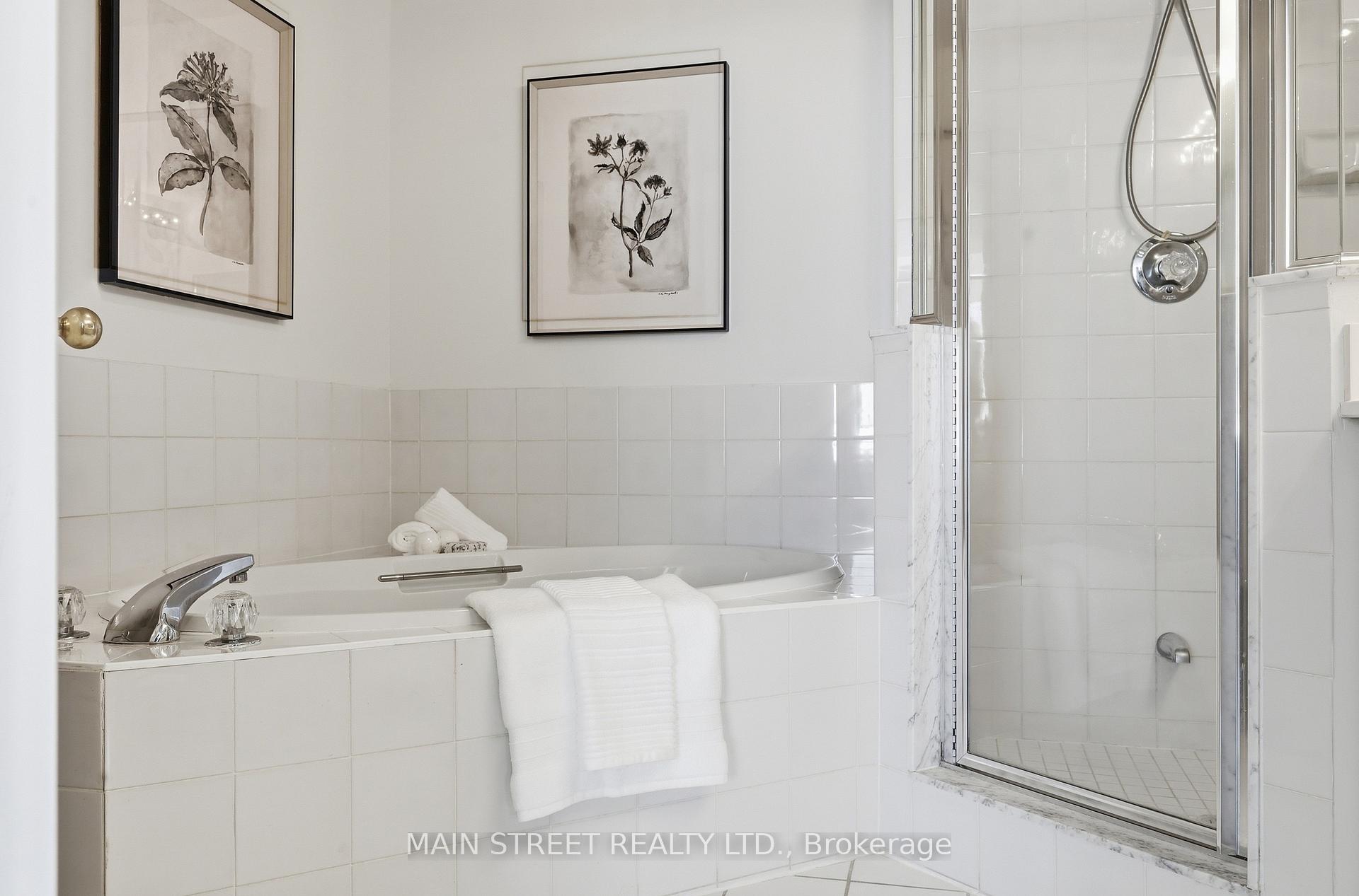 Photo 18 of Unit 1705, 110 Promenade Circle, Vaughan, Brownridge — HOMEH