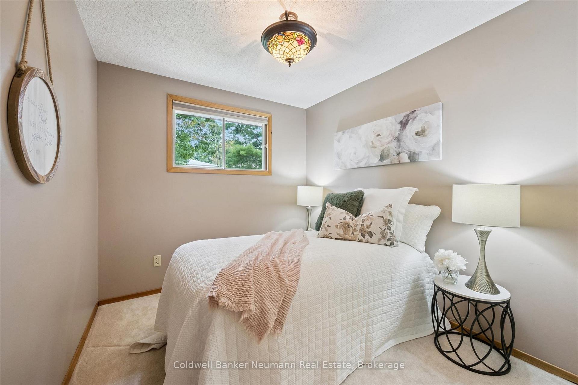 Photo 15 of 24 Briarlea Road, Guelph, Kortright West — HOMEH