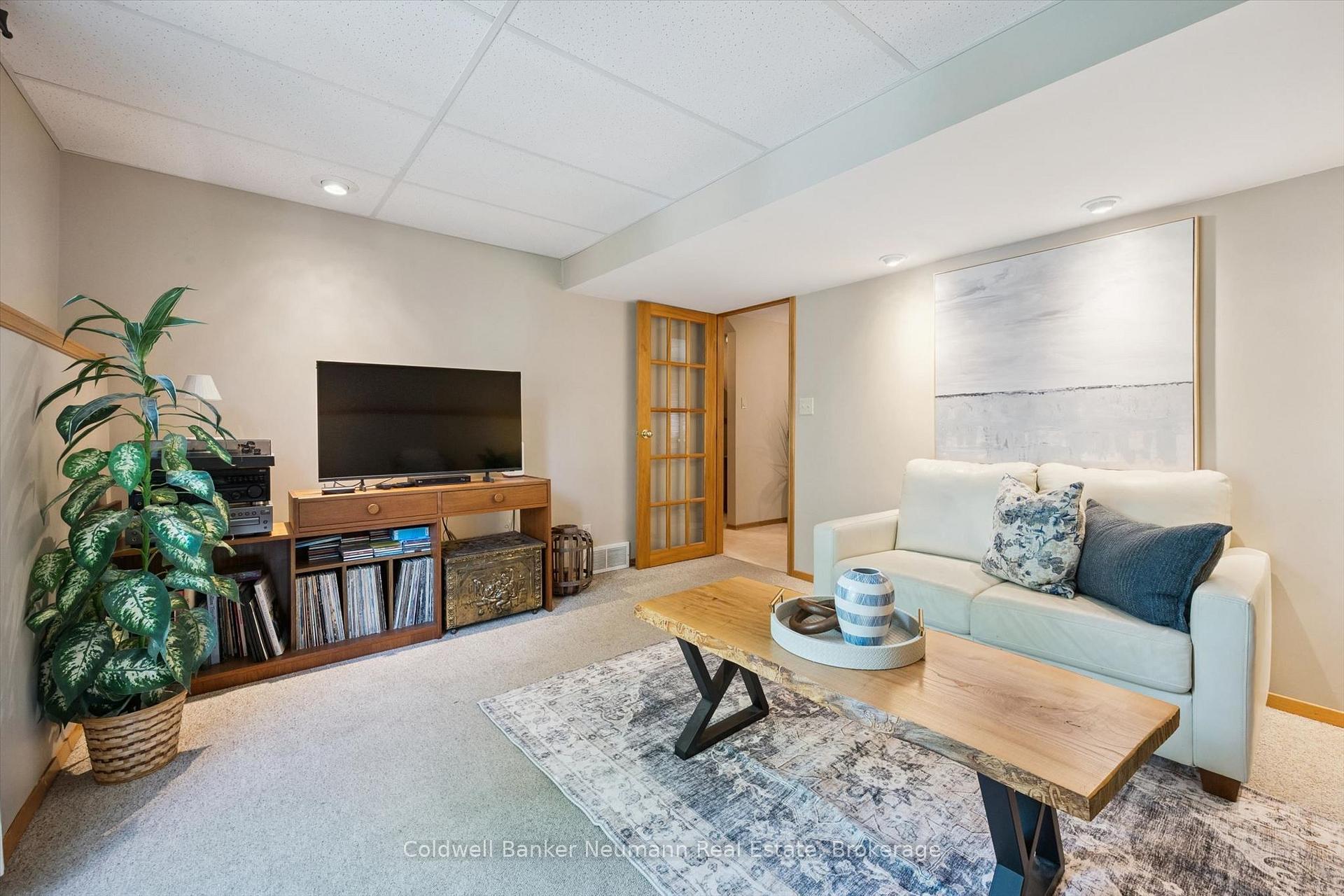 Photo 20 of 24 Briarlea Road, Guelph, Kortright West — HOMEH