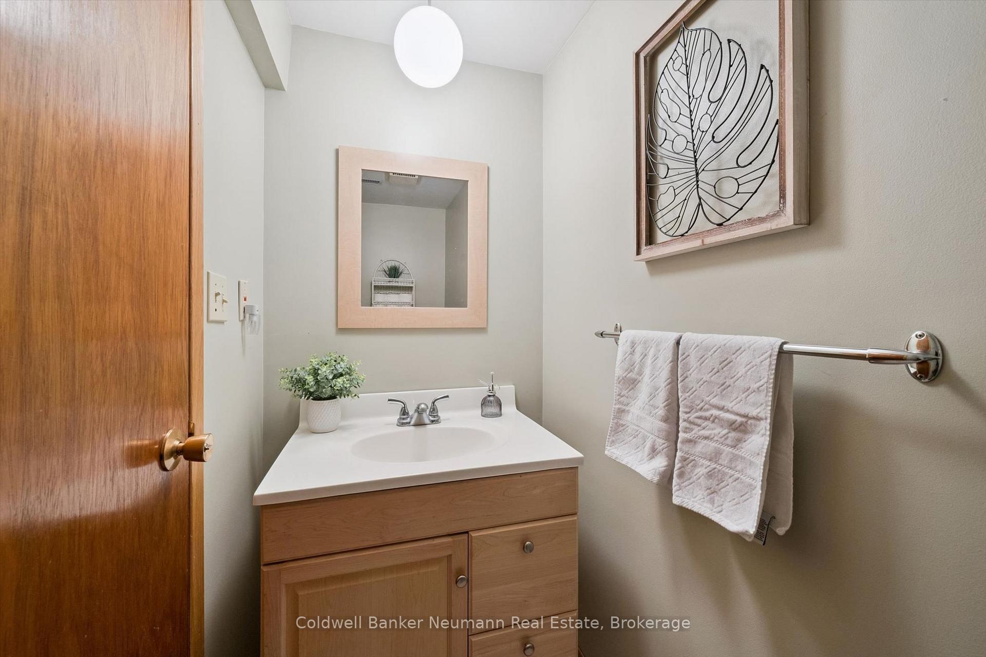 Photo 22 of 24 Briarlea Road, Guelph, Kortright West — HOMEH