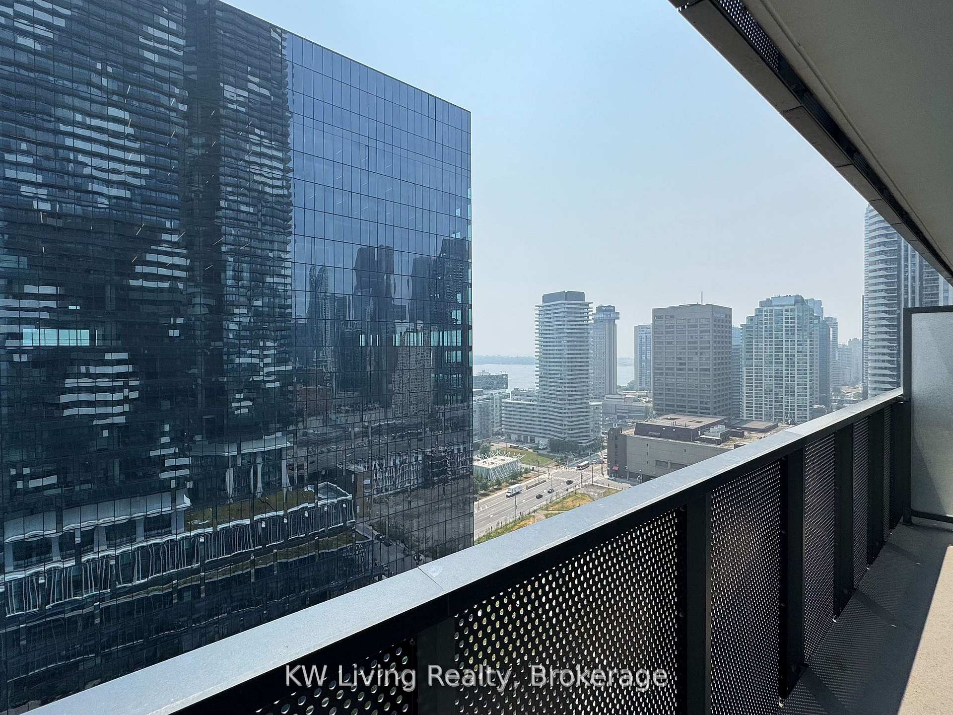 Photo 14 of Unit 2608, 138 Downes Street, Toronto, Waterfront Communities — HOMEH