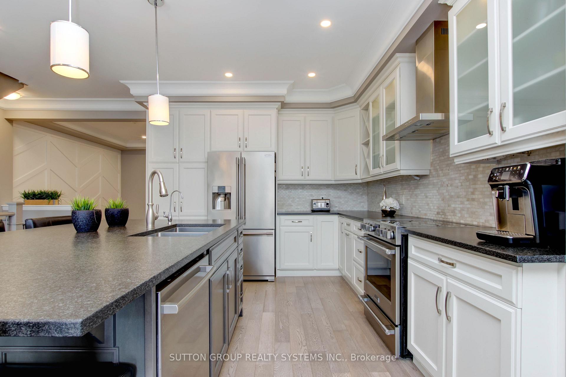 Photo 11 of 3139 Riverpath Common, Oakville, Rural Oakville — HOMEH