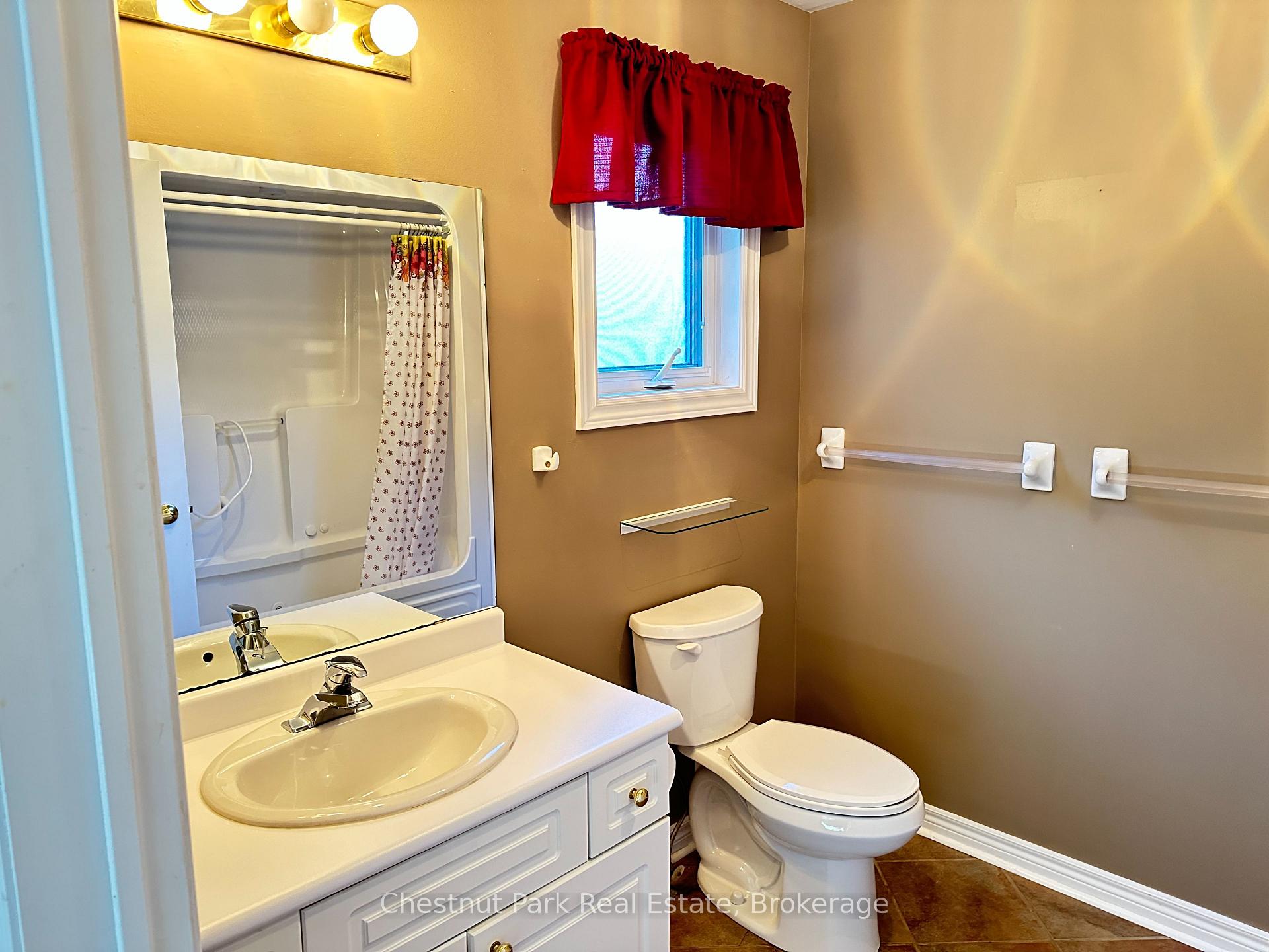 Photo 19 of 17 Stonehedge Close, Gravenhurst, Muskoka (S) — HOMEH