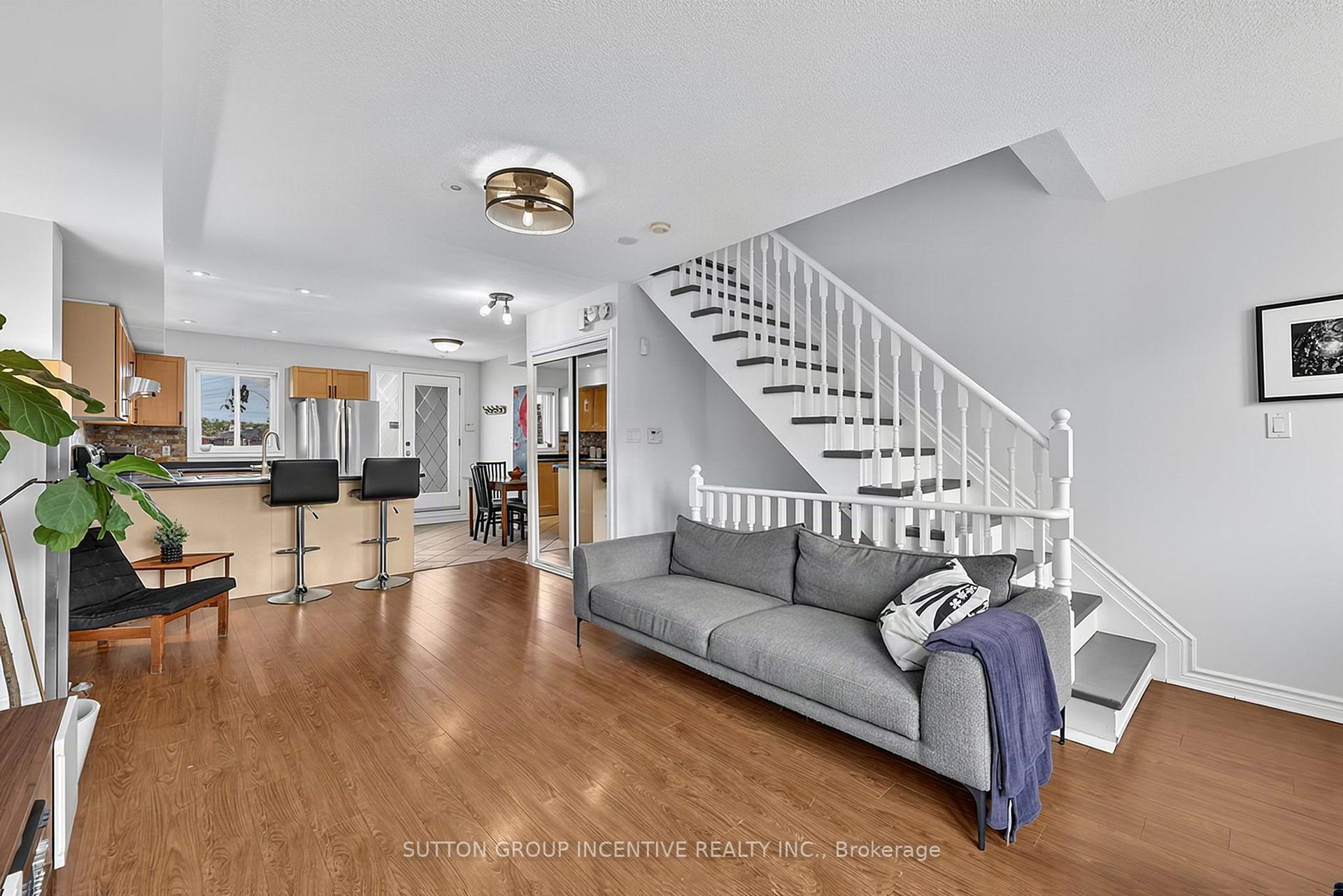 Photo 11 of 14 Connolly Street, Toronto, Weston-Pellam Park — HOMEH