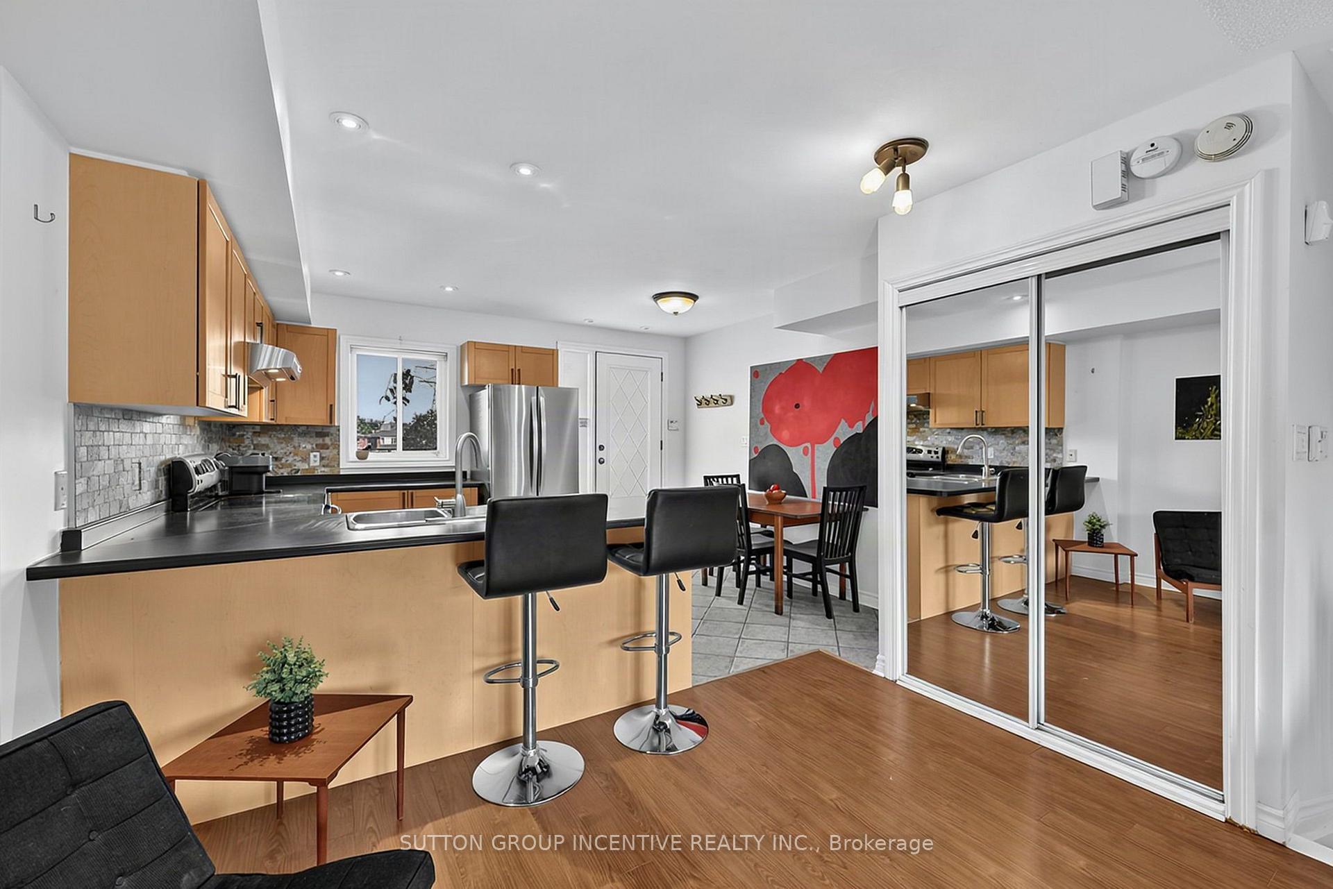 Photo 13 of 14 Connolly Street, Toronto, Weston-Pellam Park — HOMEH