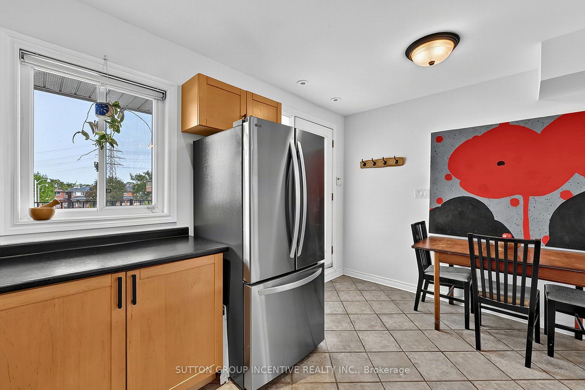 Photo 17 of 14 Connolly Street, Toronto, Weston-Pellam Park — HOMEH