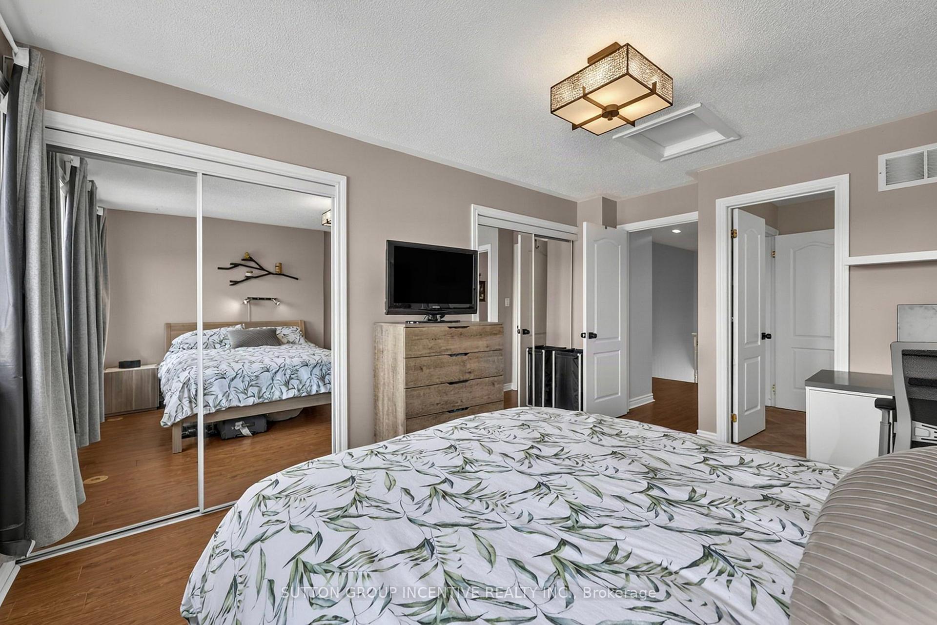 Photo 21 of 14 Connolly Street, Toronto, Weston-Pellam Park — HOMEH