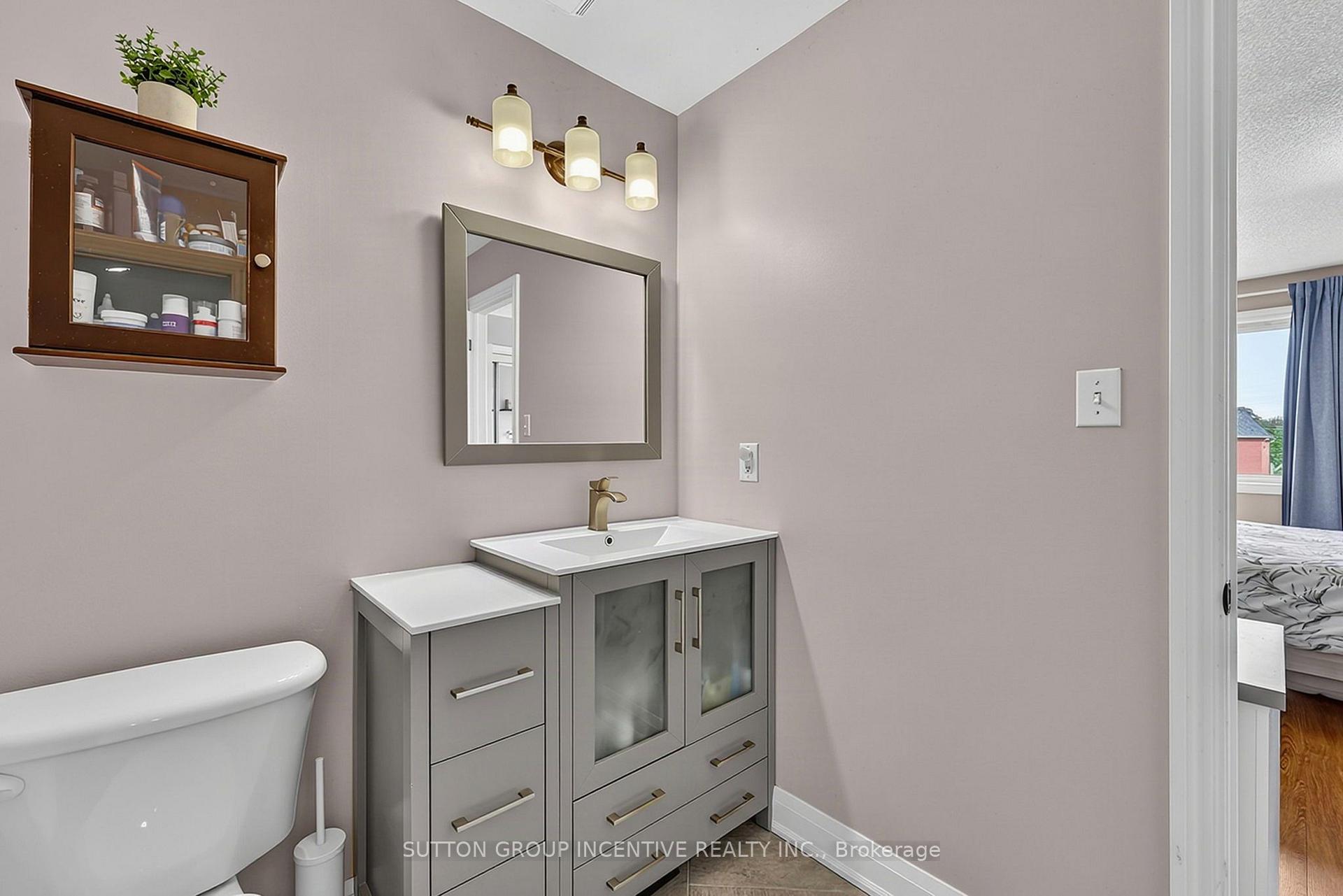 Photo 22 of 14 Connolly Street, Toronto, Weston-Pellam Park — HOMEH